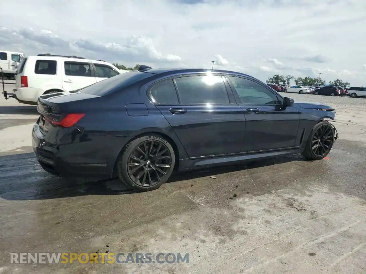 3 Photograph of a damaged car WBA7U2C01LGM26735 BMW 7 SERIES 2020