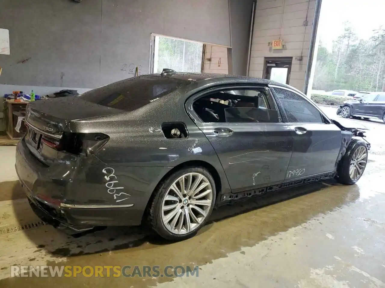 3 Photograph of a damaged car WBA7U2C0XLCD37062 BMW 7 SERIES 2020