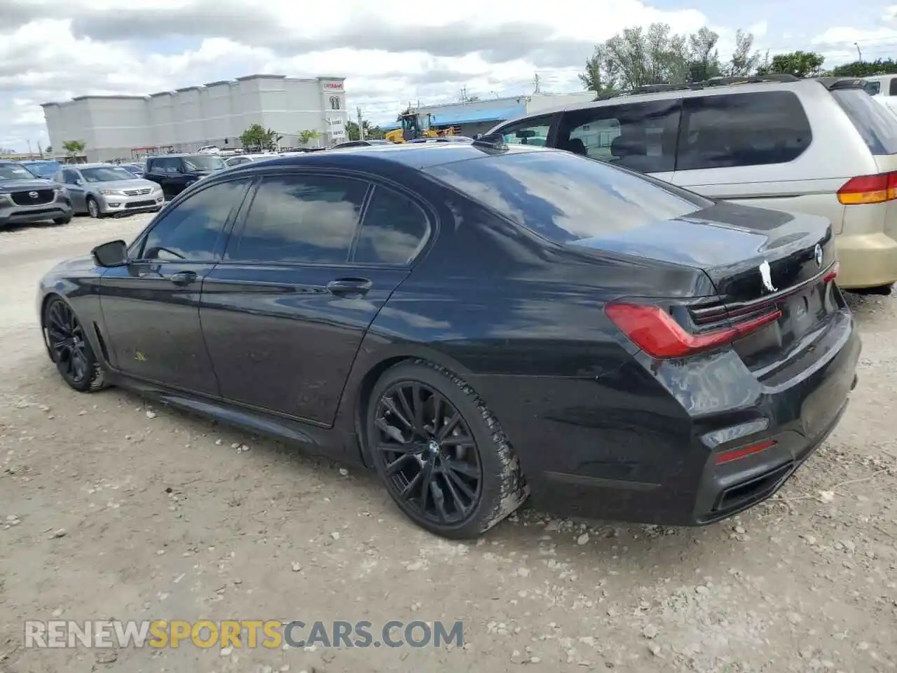 2 Photograph of a damaged car WBA7T2C05MCF41238 BMW 7 SERIES 2021