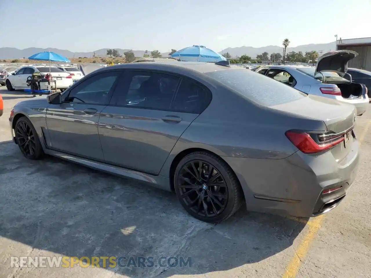 2 Photograph of a damaged car WBA7T2C09MCF32932 BMW 7 SERIES 2021