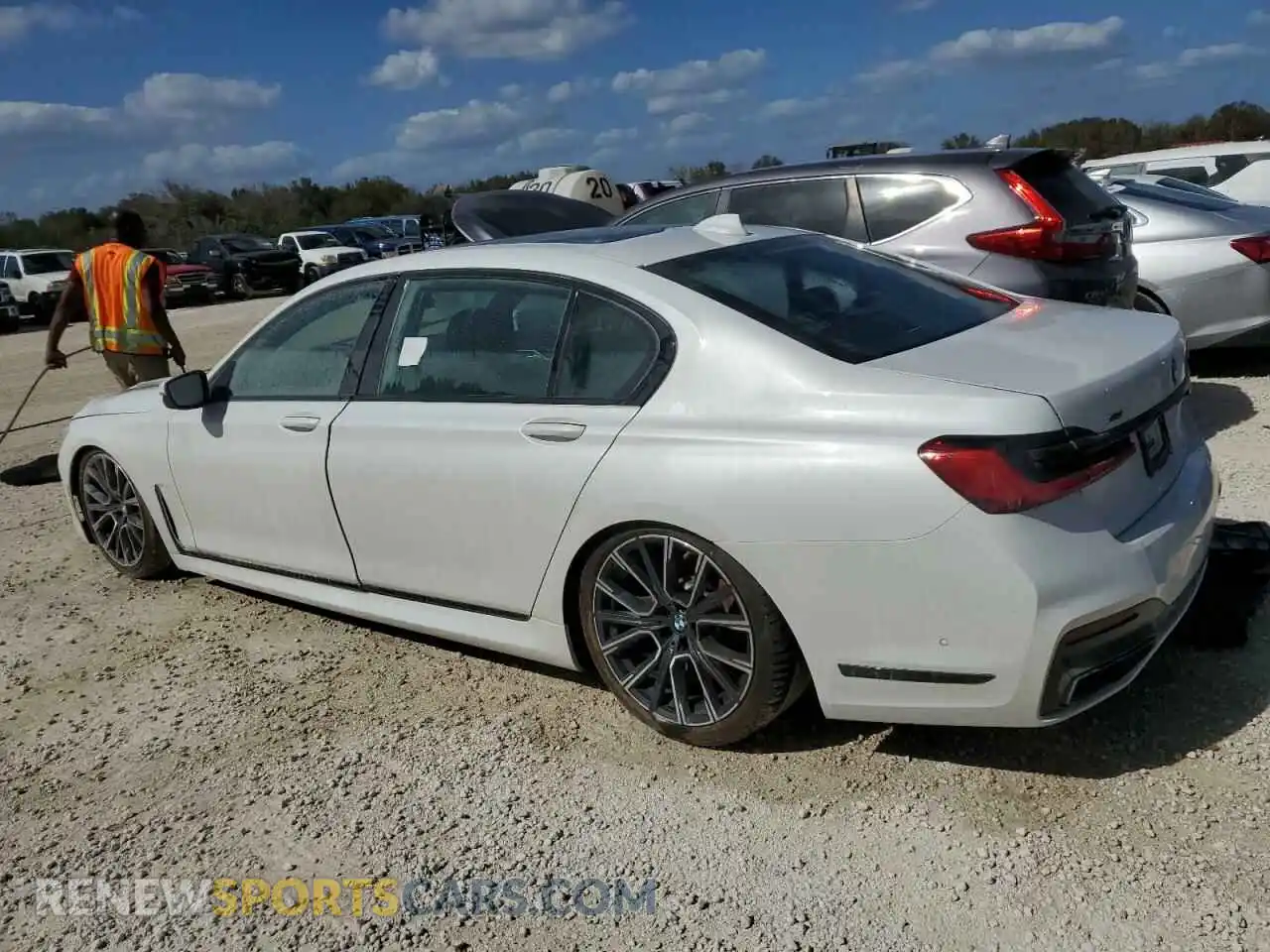 2 Photograph of a damaged car WBA7U2C04MCF45228 BMW 7 SERIES 2021