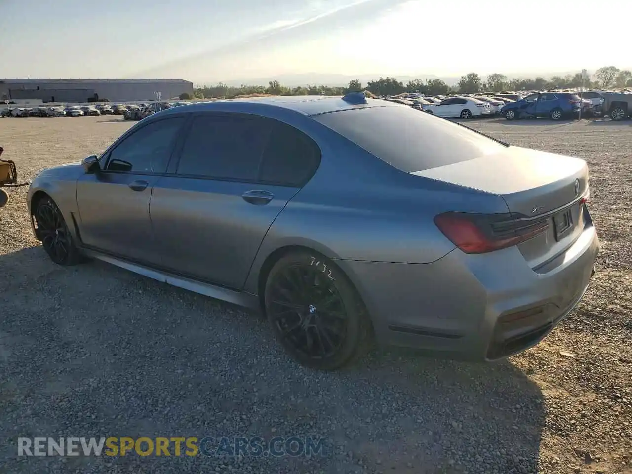 2 fotografías del automóvil dañado WBA7U2C02NCK20009 BMW 7 SERIES 2022