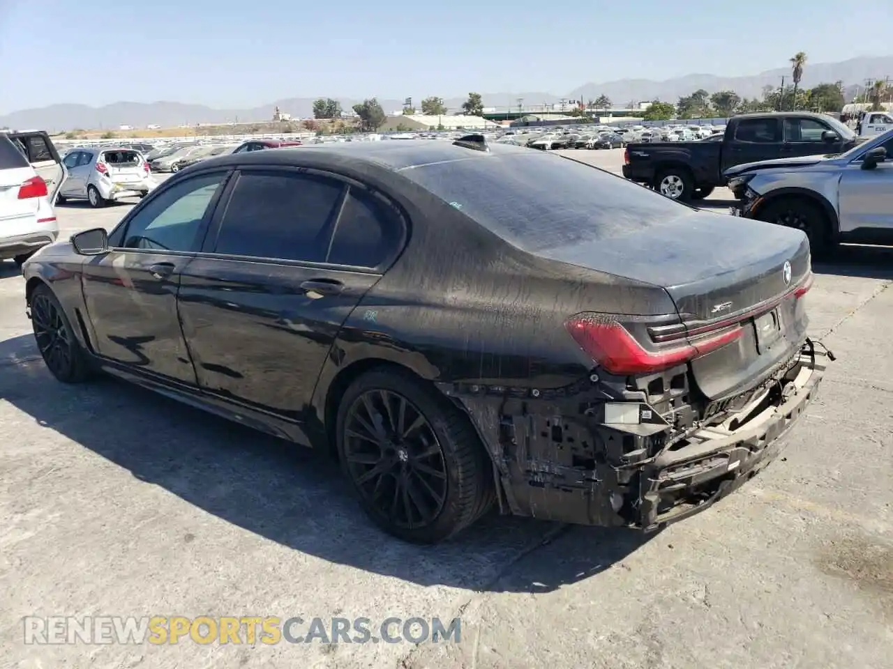 2 Photograph of a damaged car WBA7U2C08NCJ27706 BMW 7 SERIES 2022