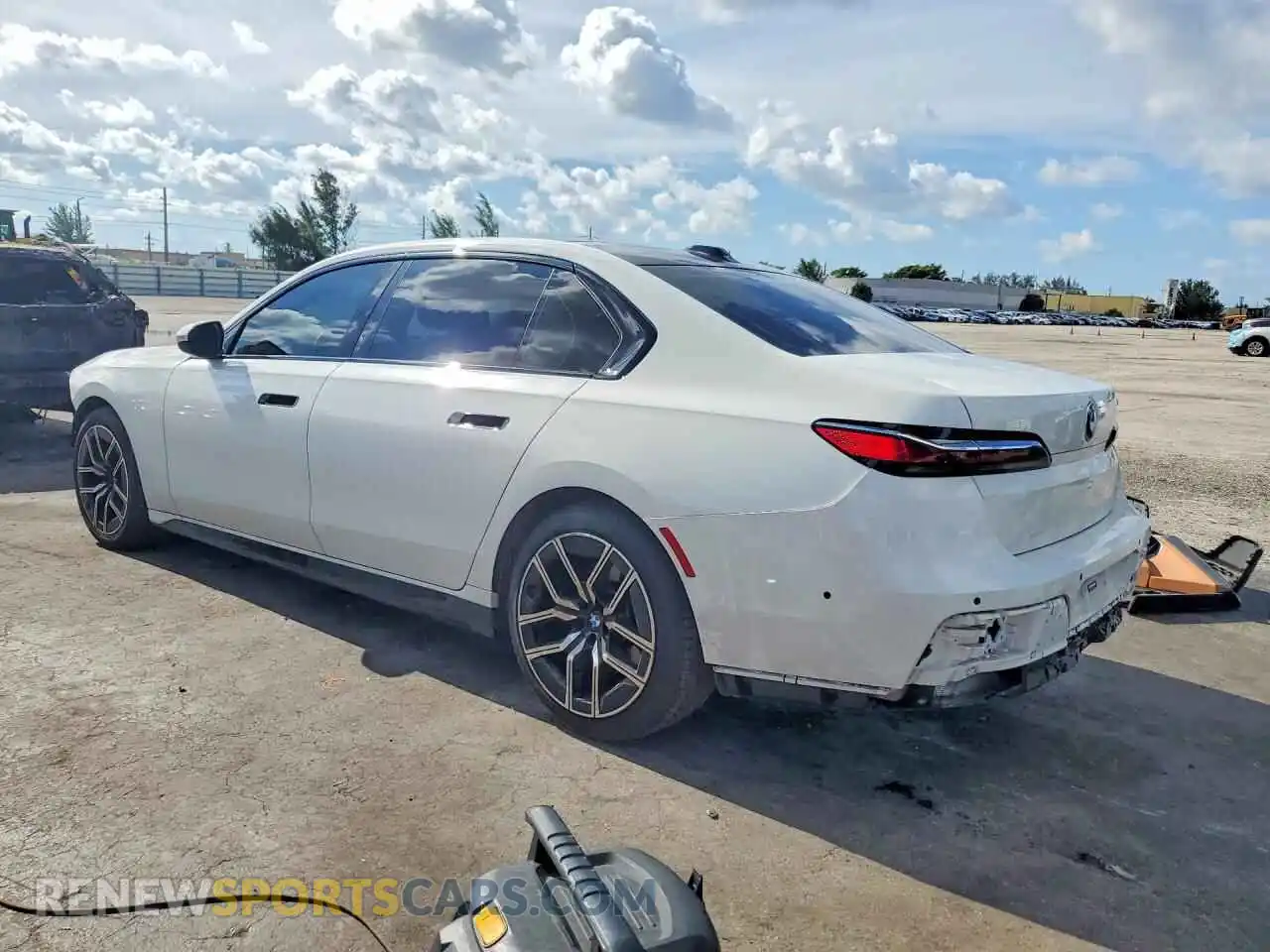 2 Photograph of a damaged car WBA23EH01PCM76152 BMW 7 SERIES 2023