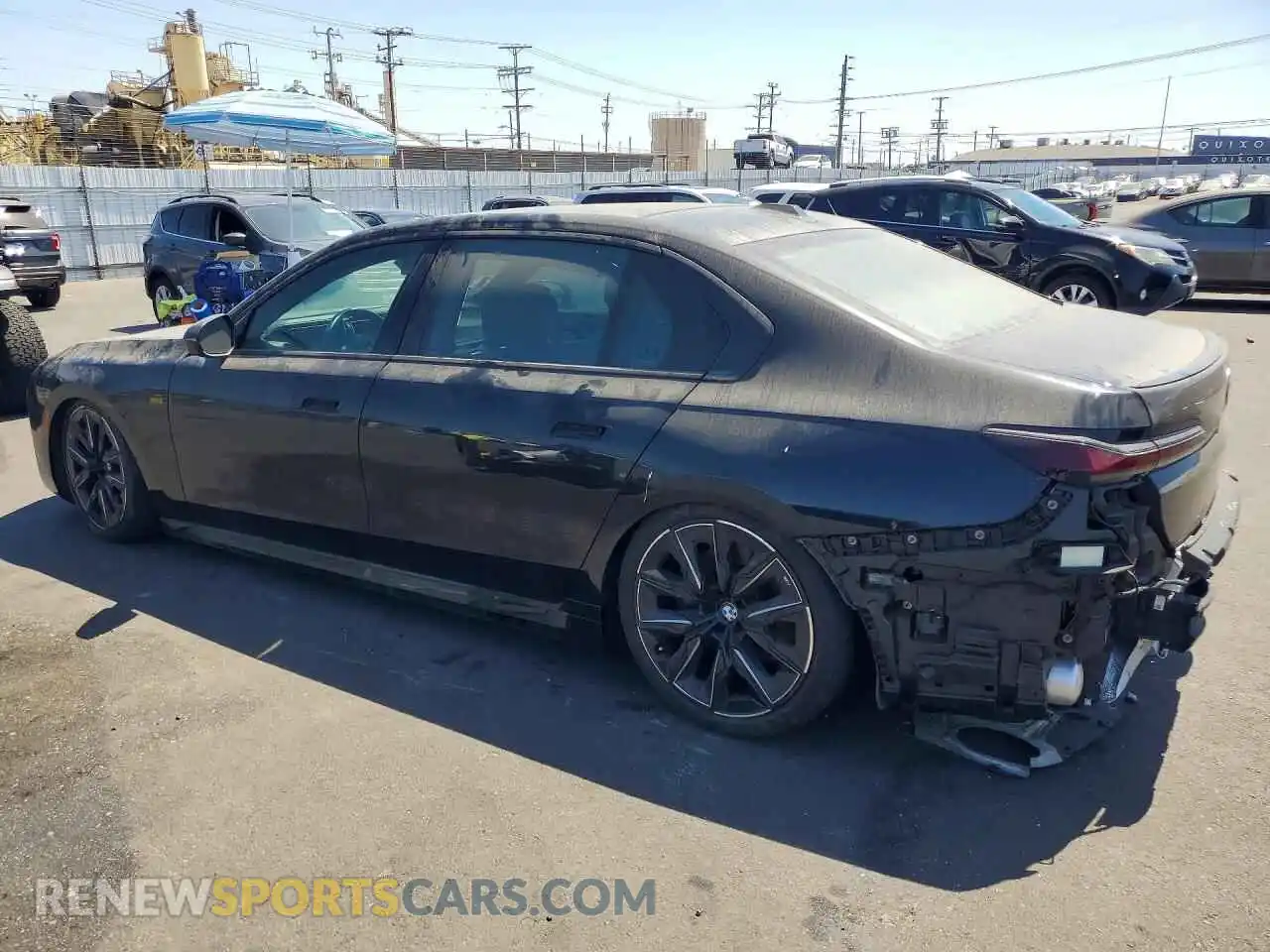 2 fotografías del automóvil dañado WBA23EH03PCN48162 BMW 7 SERIES 2023