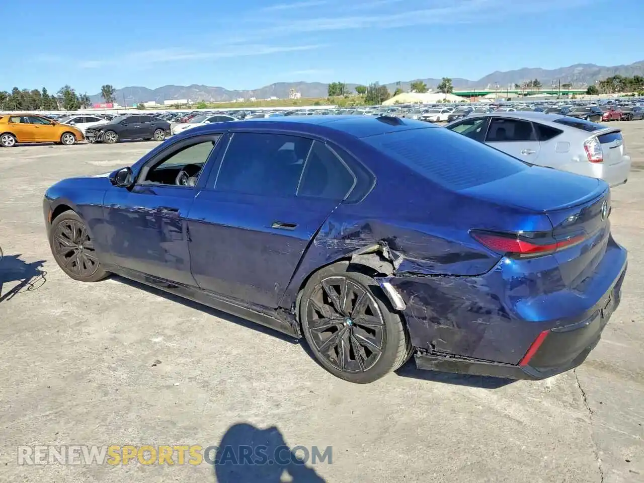 2 Photograph of a damaged car WBA23EH03RCP52950 BMW 7 SERIES 2024