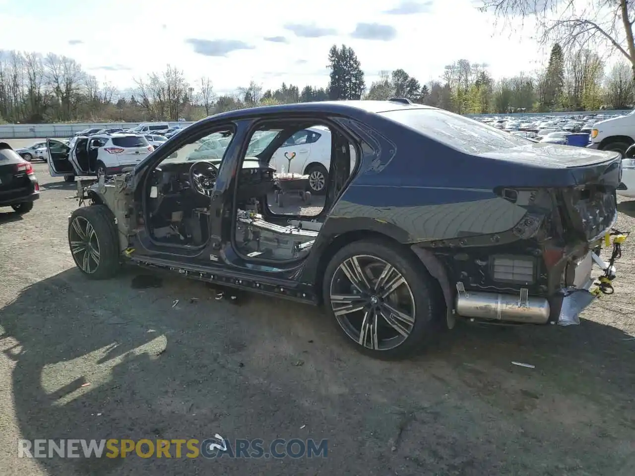 2 Photograph of a damaged car WBA23EH09RCR07226 BMW 7 SERIES 2024