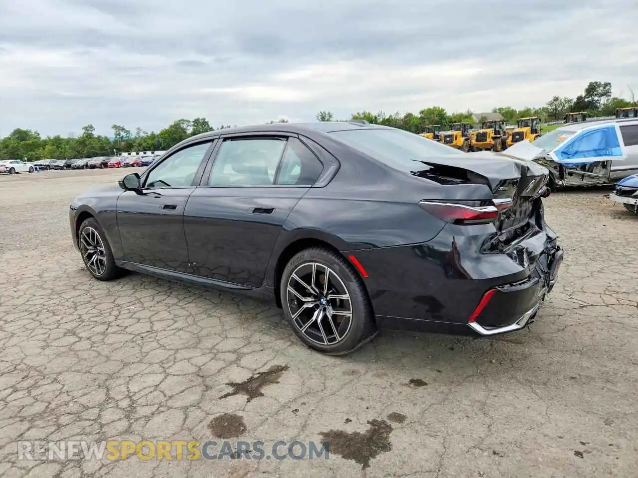 2 Photograph of a damaged car WBA33EH02RCR37026 BMW 7 SERIES 2024