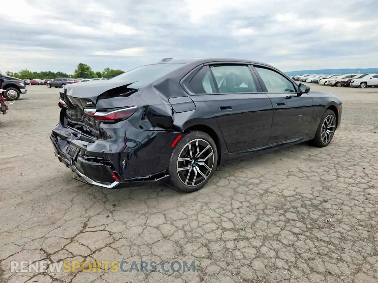 3 Photograph of a damaged car WBA33EH02RCR37026 BMW 7 SERIES 2024