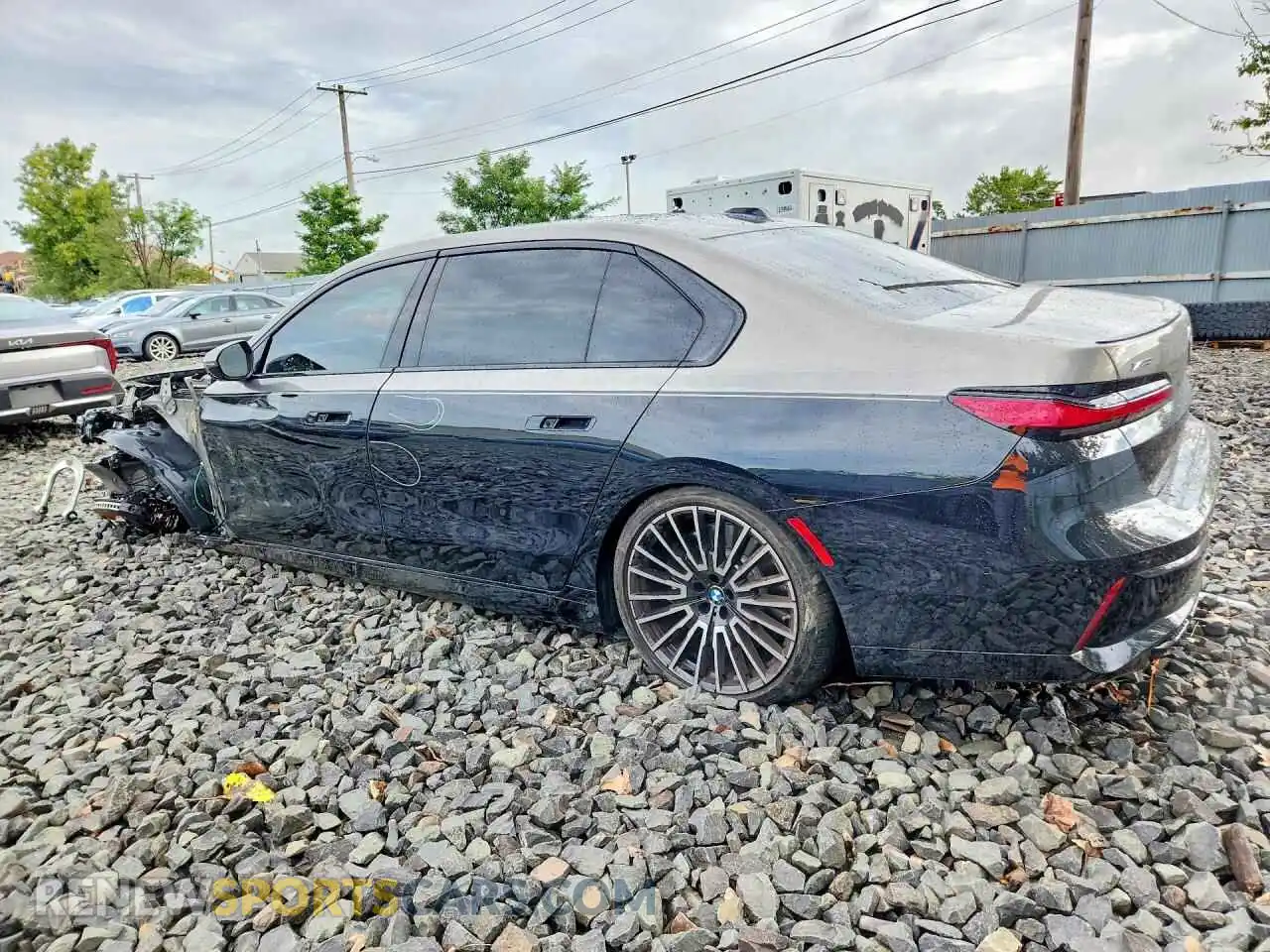 2 Фотография поврежденного автомобиля WBA33EJ02TCX62259 BMW 7 SERIES 2026