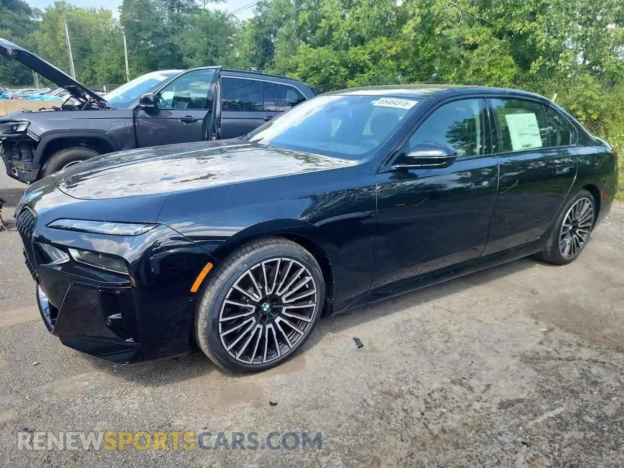 1 Фотография поврежденного автомобиля WBA33EJ03TCX86053 BMW 7 SERIES 2026