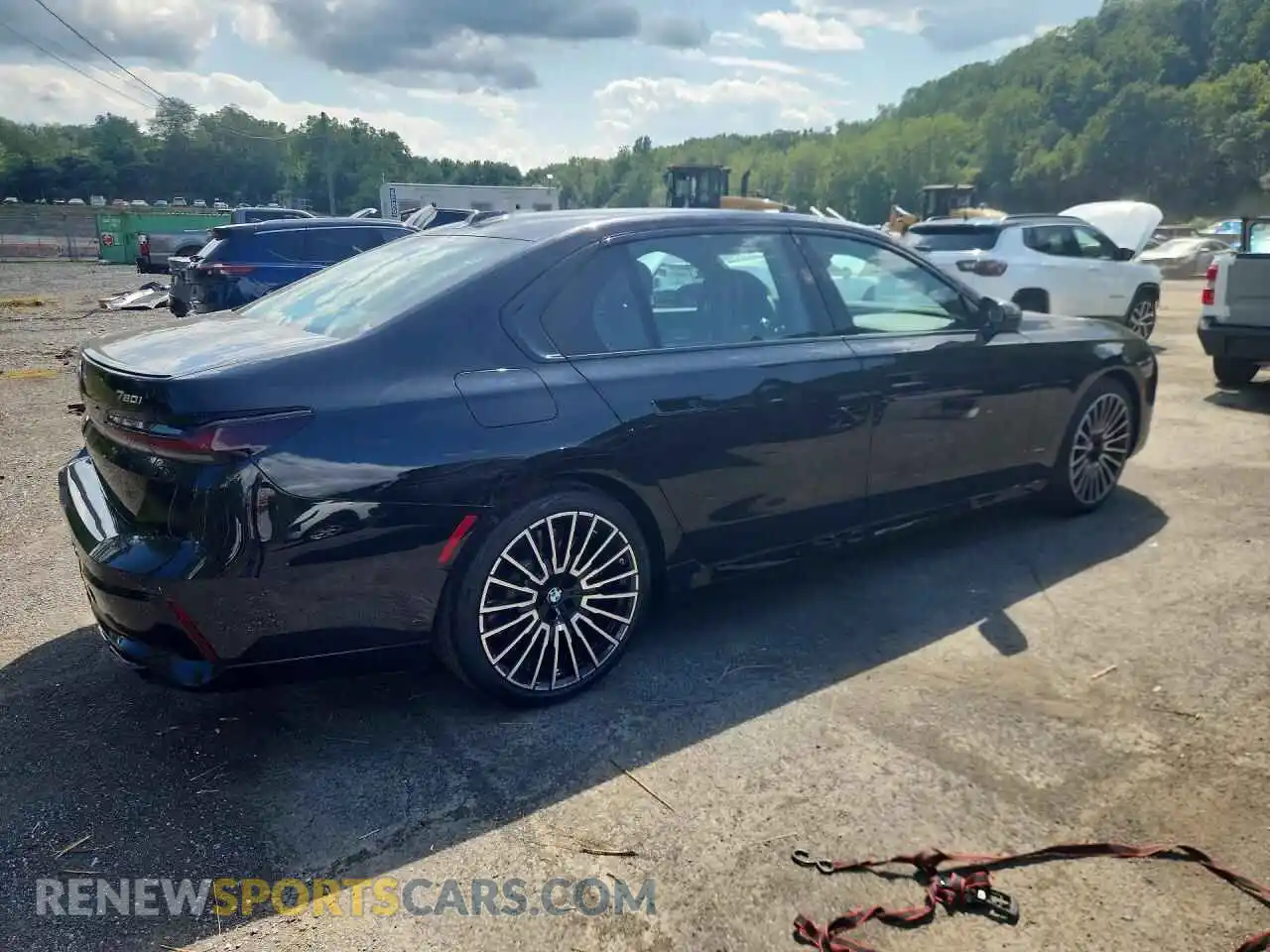 3 Фотография поврежденного автомобиля WBA33EJ03TCX86053 BMW 7 SERIES 2026