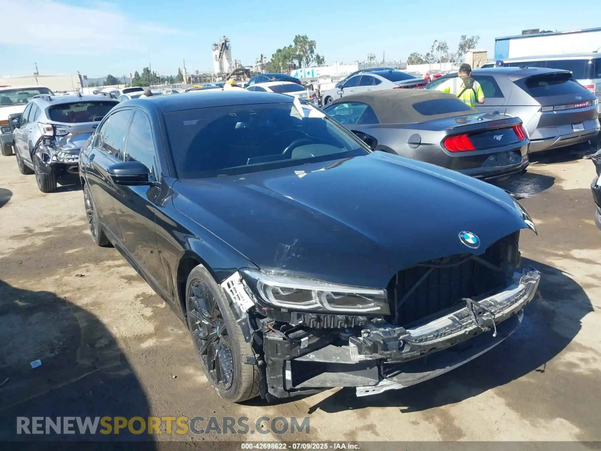 1 Фотография поврежденного автомобиля WBA7T2C04NCK36795 BMW 740 2022