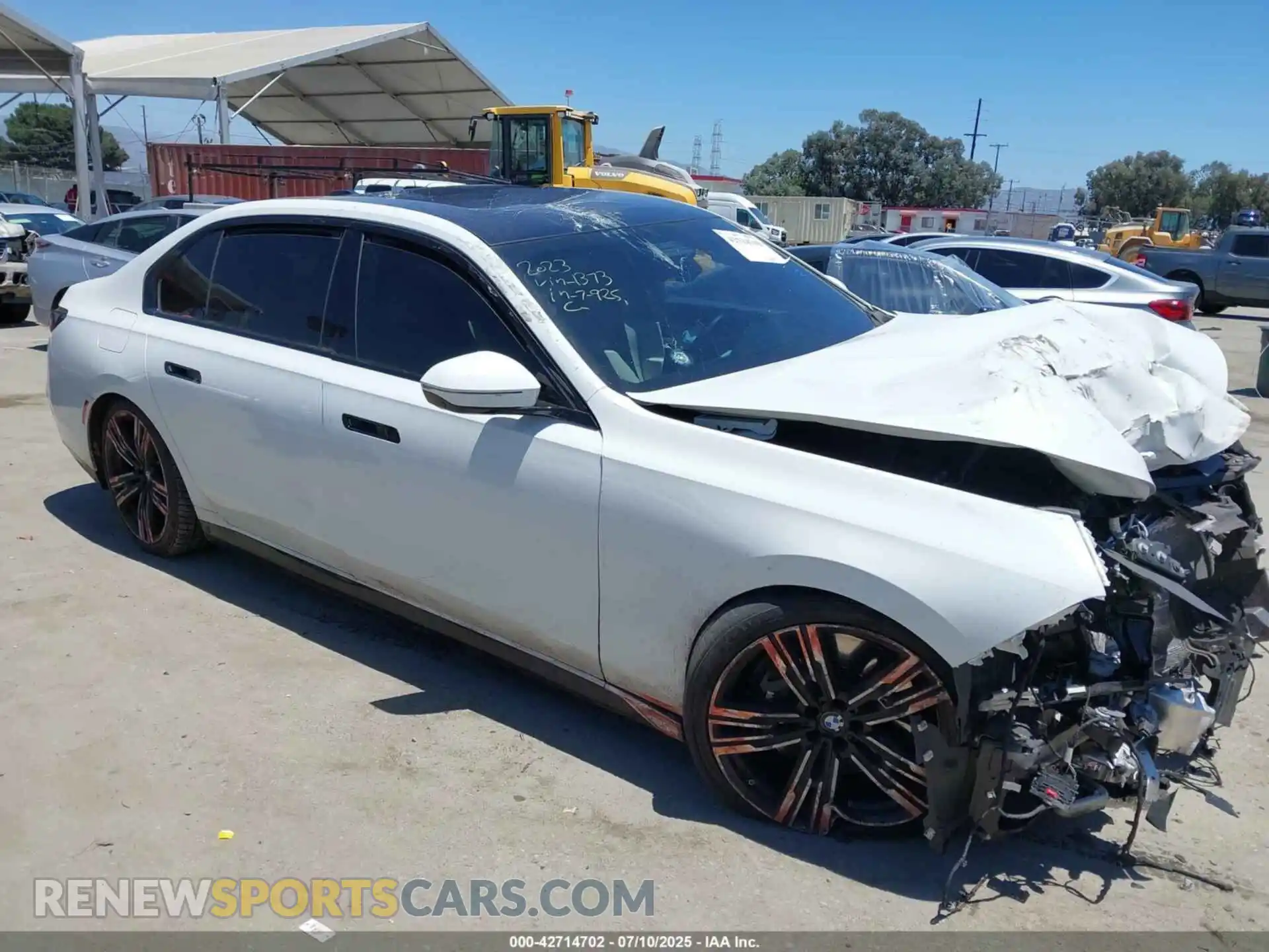 1 fotografías del automóvil dañado WBA23EH00PCM11373 BMW 740 2023