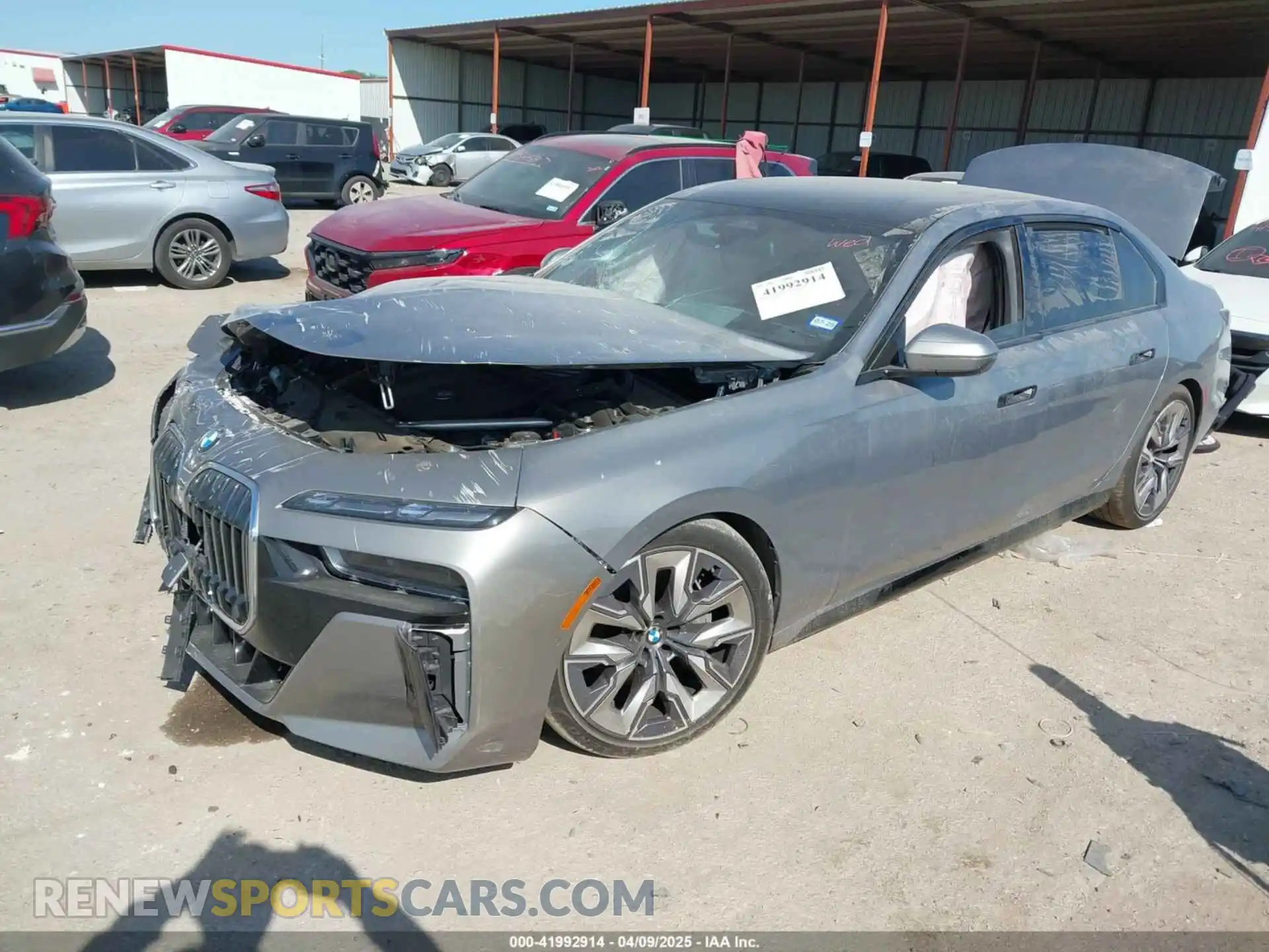 2 Photograph of a damaged car WBA23EH02RCP35525 BMW 740 2024