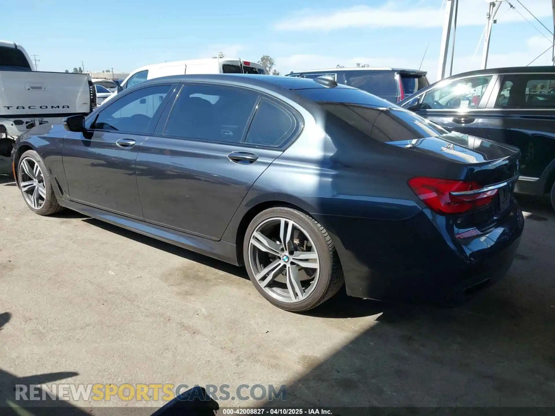 3 Photograph of a damaged car WBA7E2C53KB218375 BMW 740I 2019