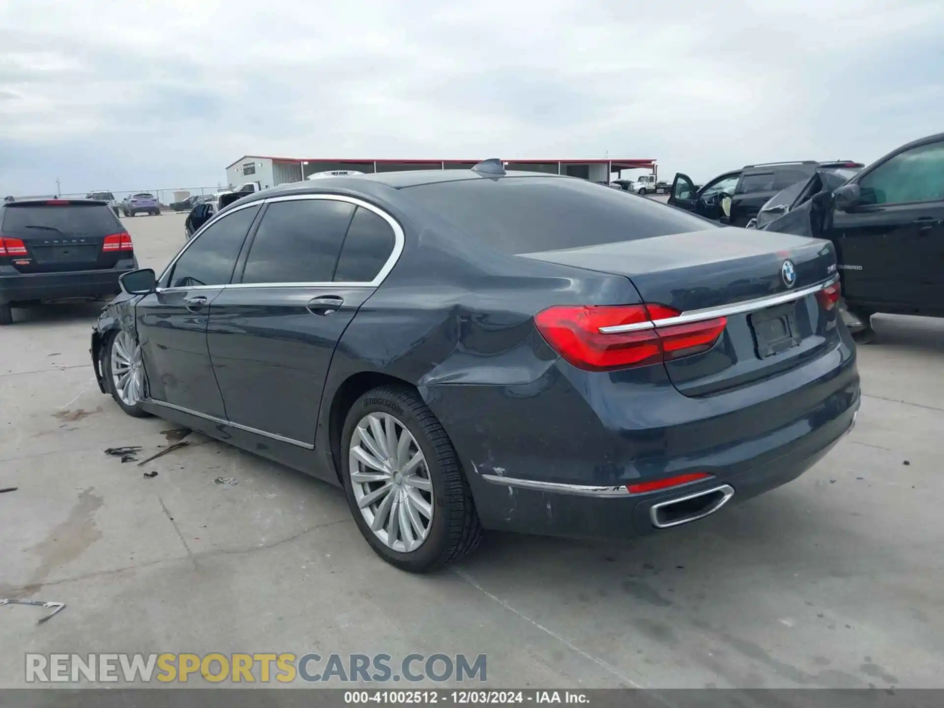 3 Photograph of a damaged car WBA7E2C55KB217051 BMW 740I 2019