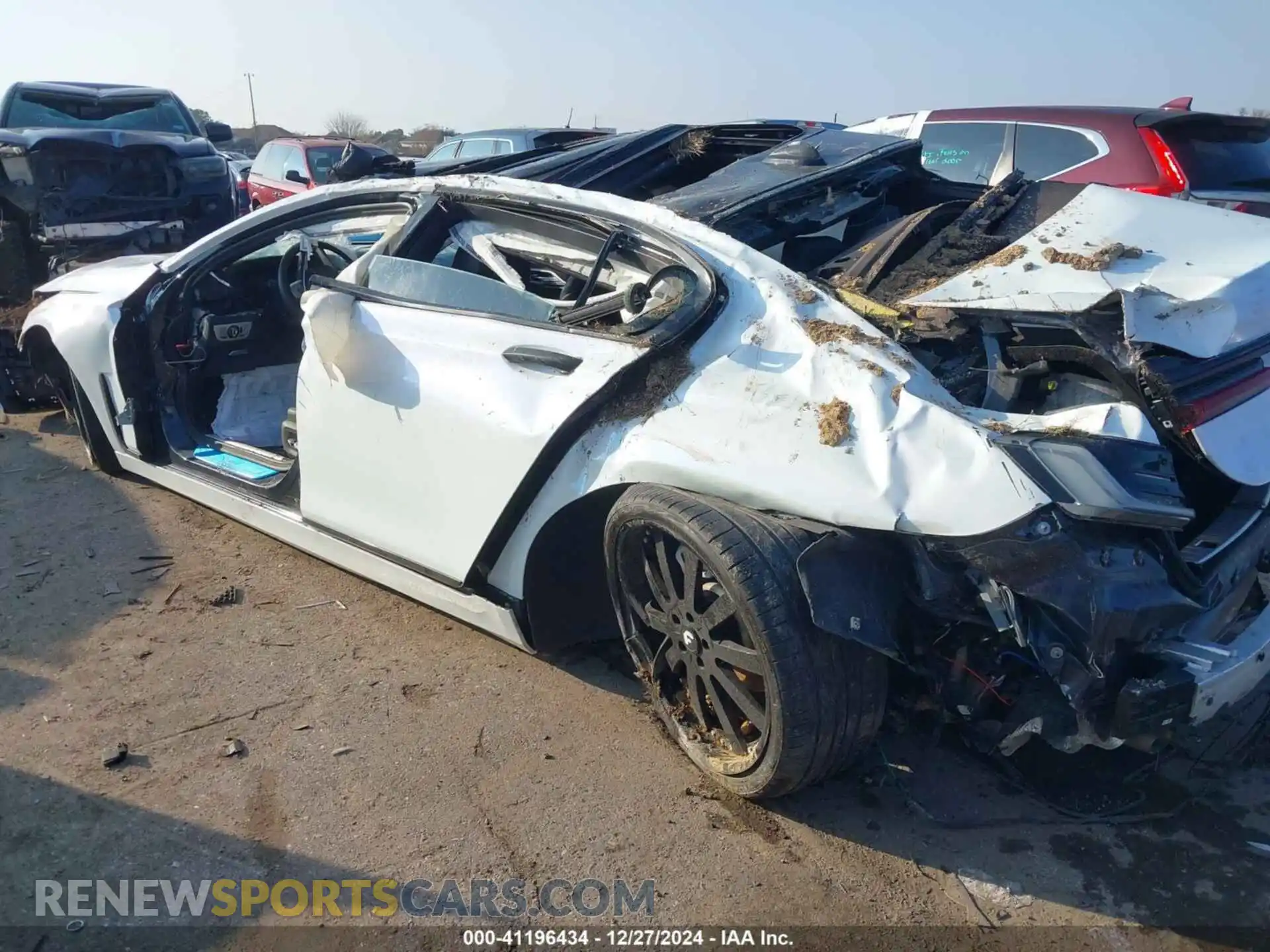 3 Photograph of a damaged car WBA7T2C05LGL17813 BMW 740I 2020