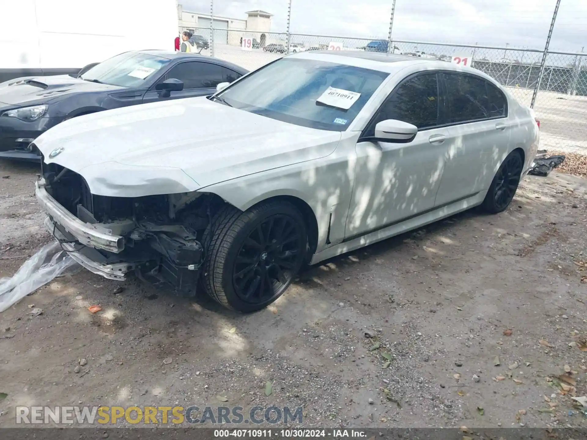 2 Photograph of a damaged car WBA7T2C06LGL17402 BMW 740I 2020