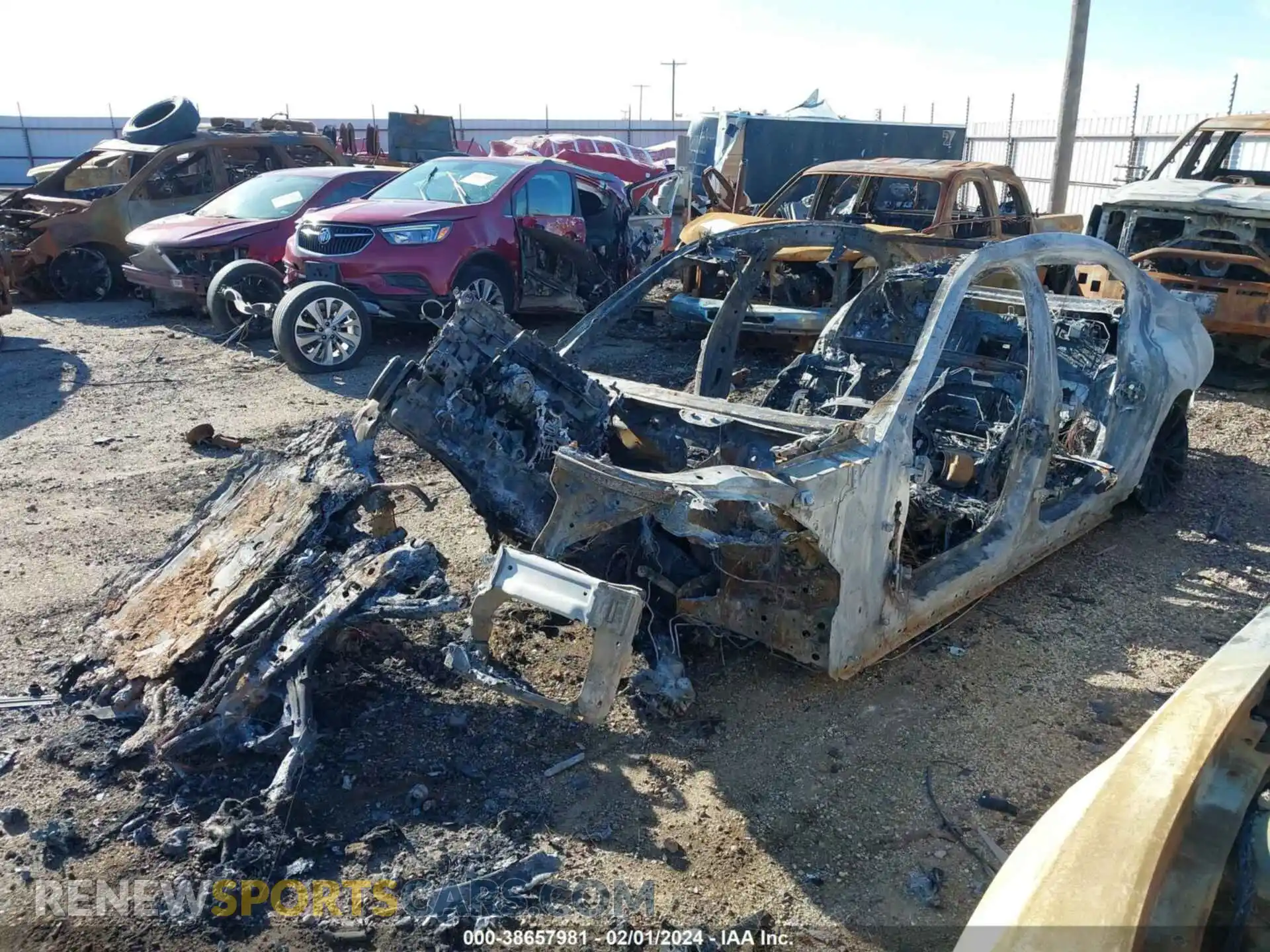 2 fotografías del automóvil dañado WBA7T2C05MCF14573 BMW 740I 2021
