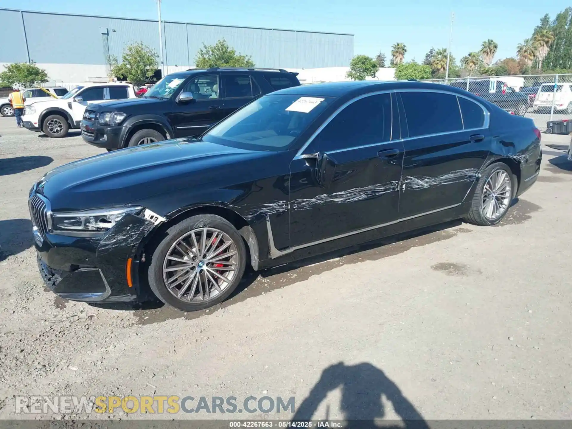 2 fotografías del automóvil dañado WBA7T2C05MCG31540 BMW 740I 2021