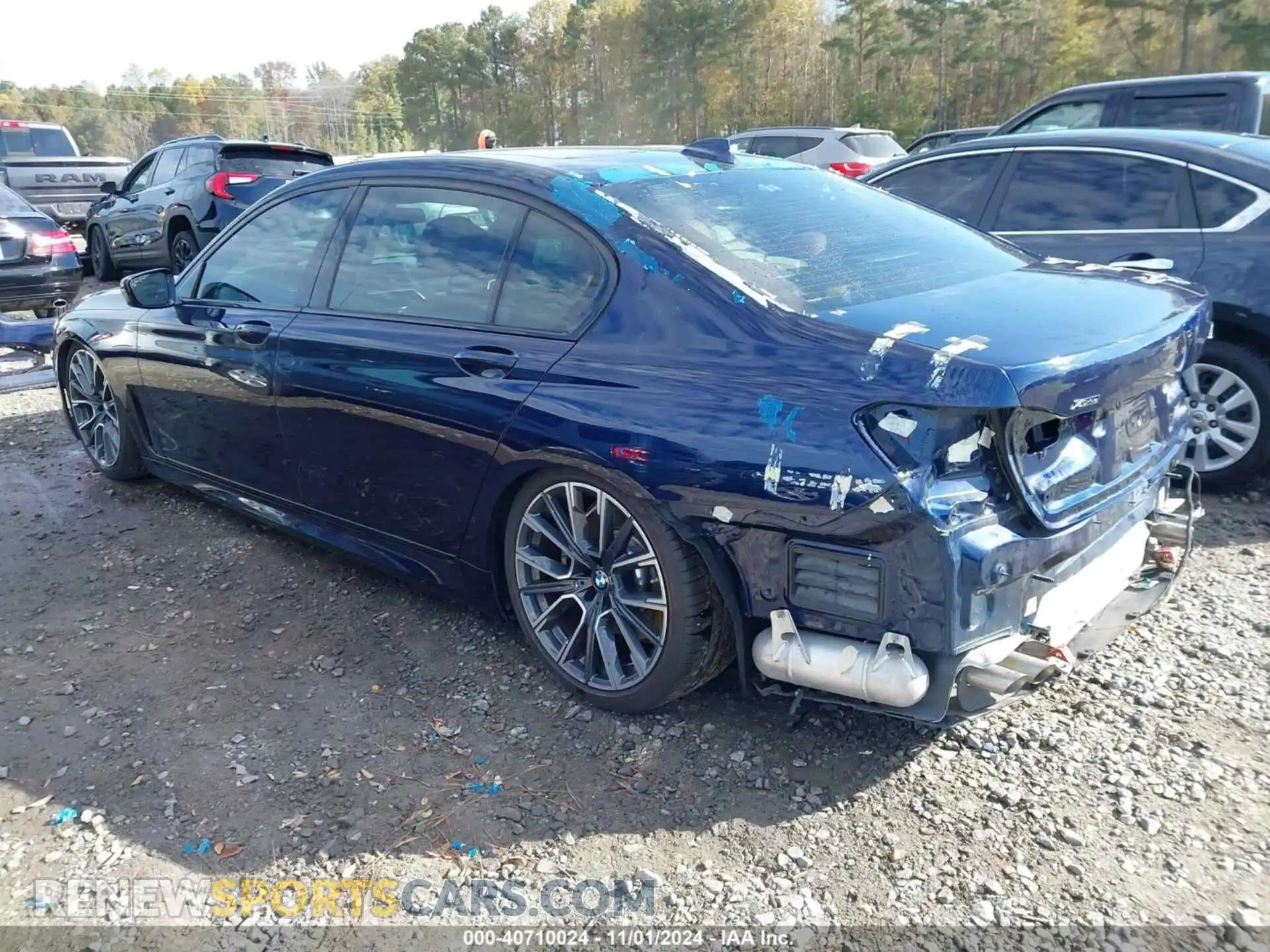 3 Фотография поврежденного автомобиля WBA7U2C03NCK05194 BMW 750 2022