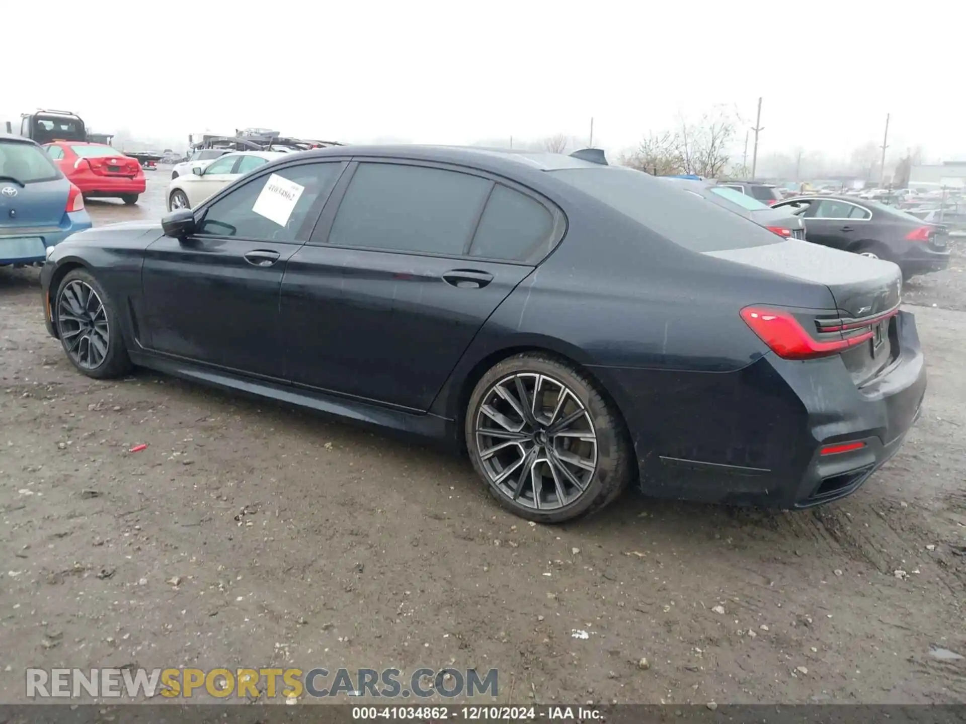 3 Фотография поврежденного автомобиля WBA7U2C08NCH25832 BMW 750 2022