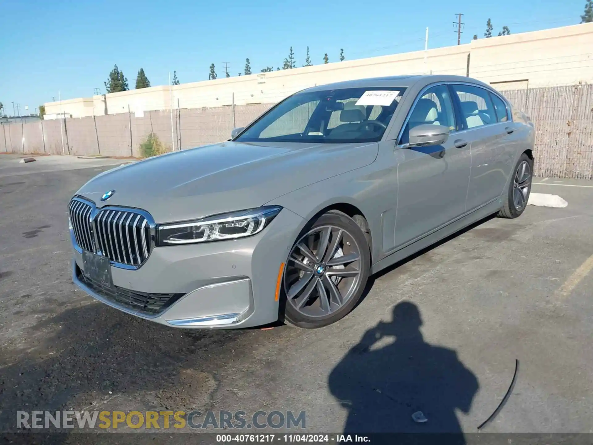 2 Фотография поврежденного автомобиля WBA7U2C0XNCJ17792 BMW 750 2022