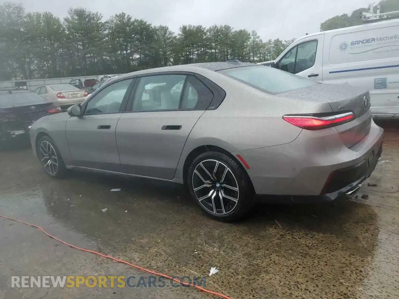 2 Фотография поврежденного автомобиля WBA33EJ03RCR99996 BMW 760 XI 2024