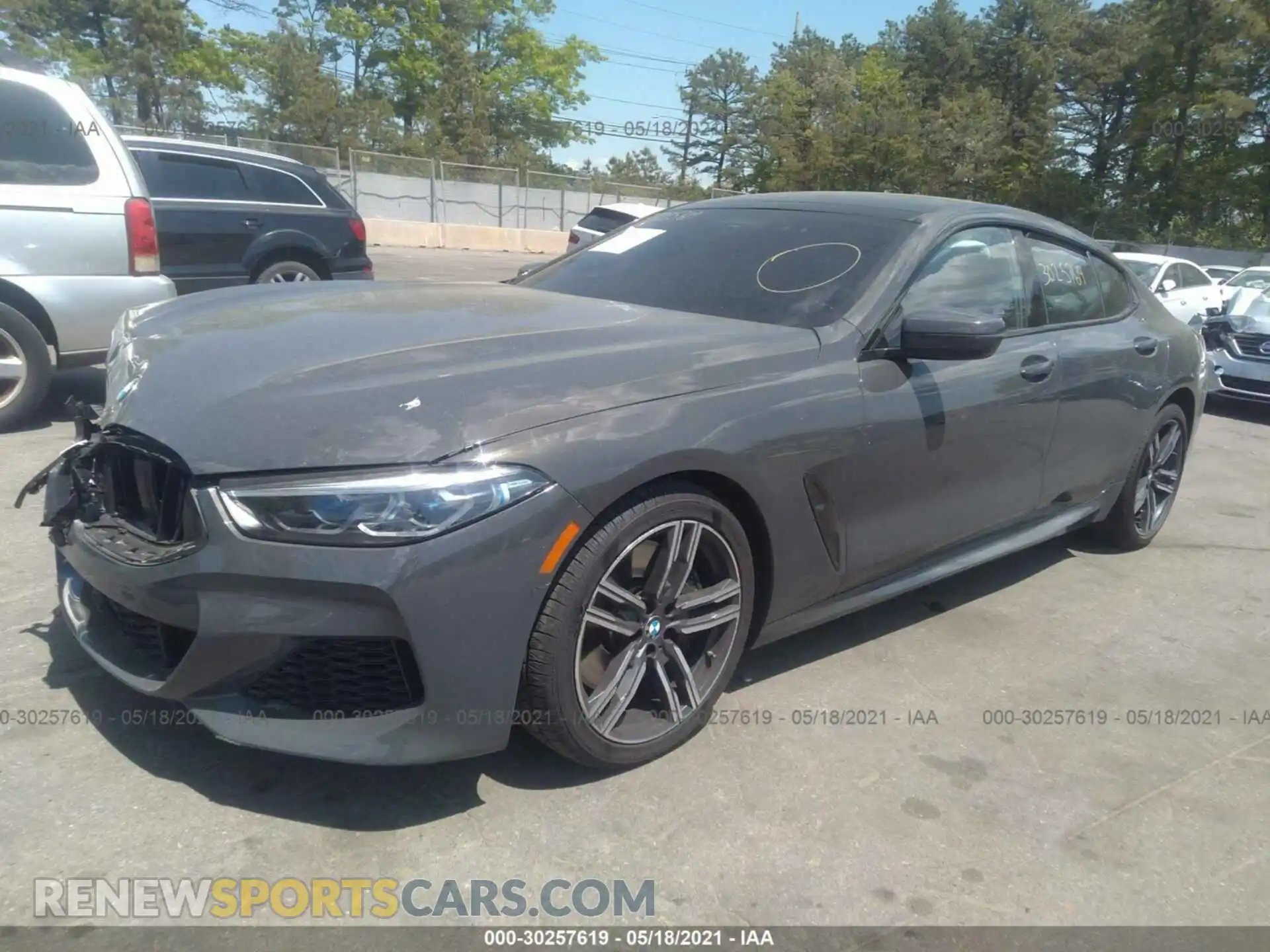 2 Фотография поврежденного автомобиля WBAGV4C06MCF00185 BMW 8 SERIES 2021