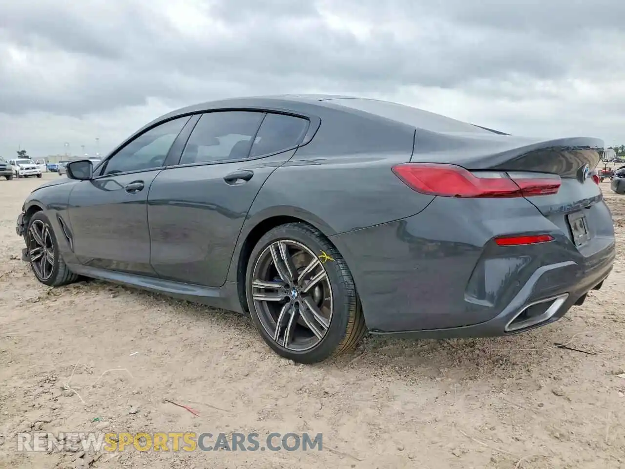 2 Photograph of a damaged car WBAGV2C00NCJ99156 BMW 8 SERIES 2022