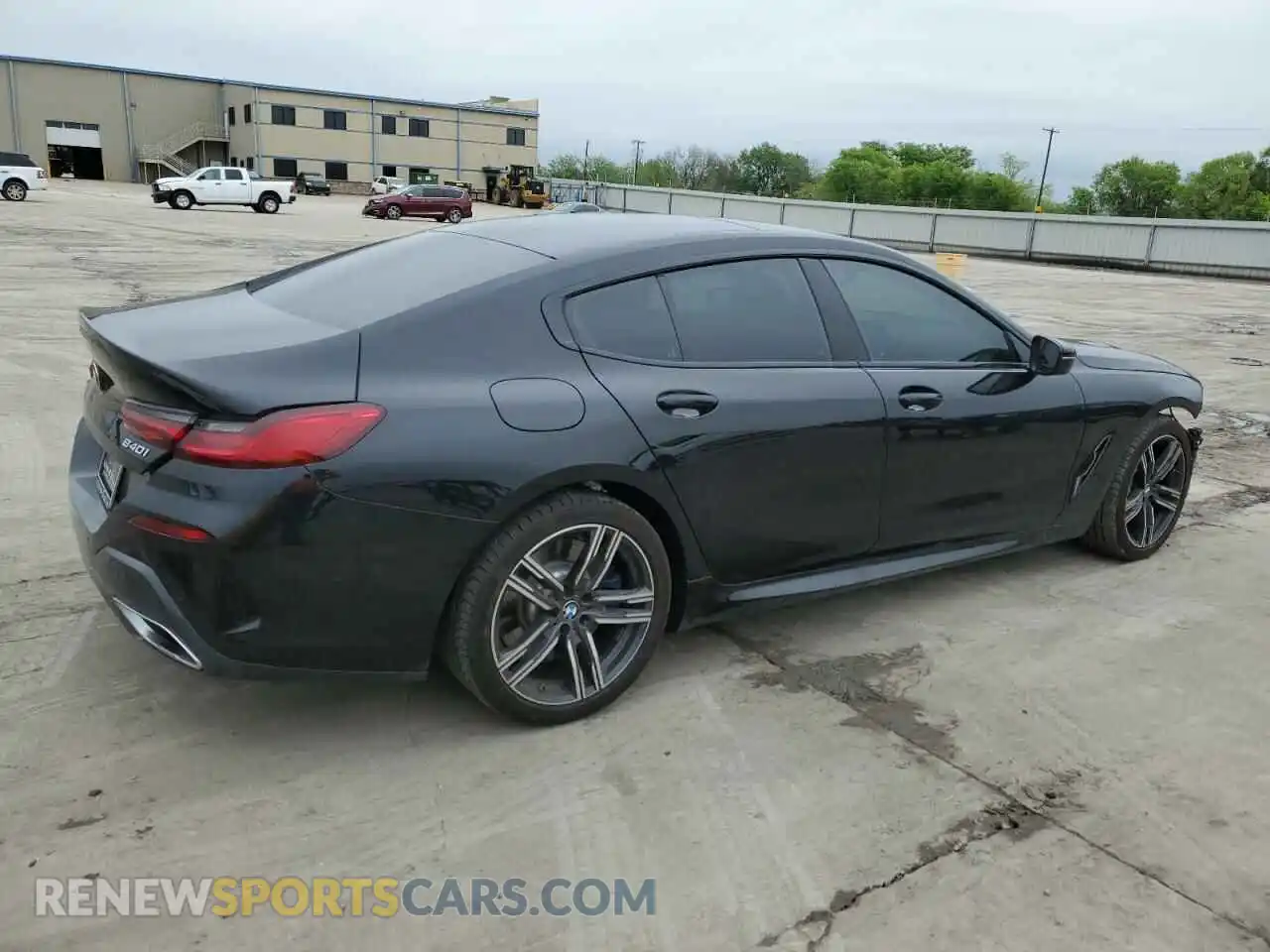 3 Photograph of a damaged car WBAGV4C01NCH18603 BMW 8 SERIES 2022