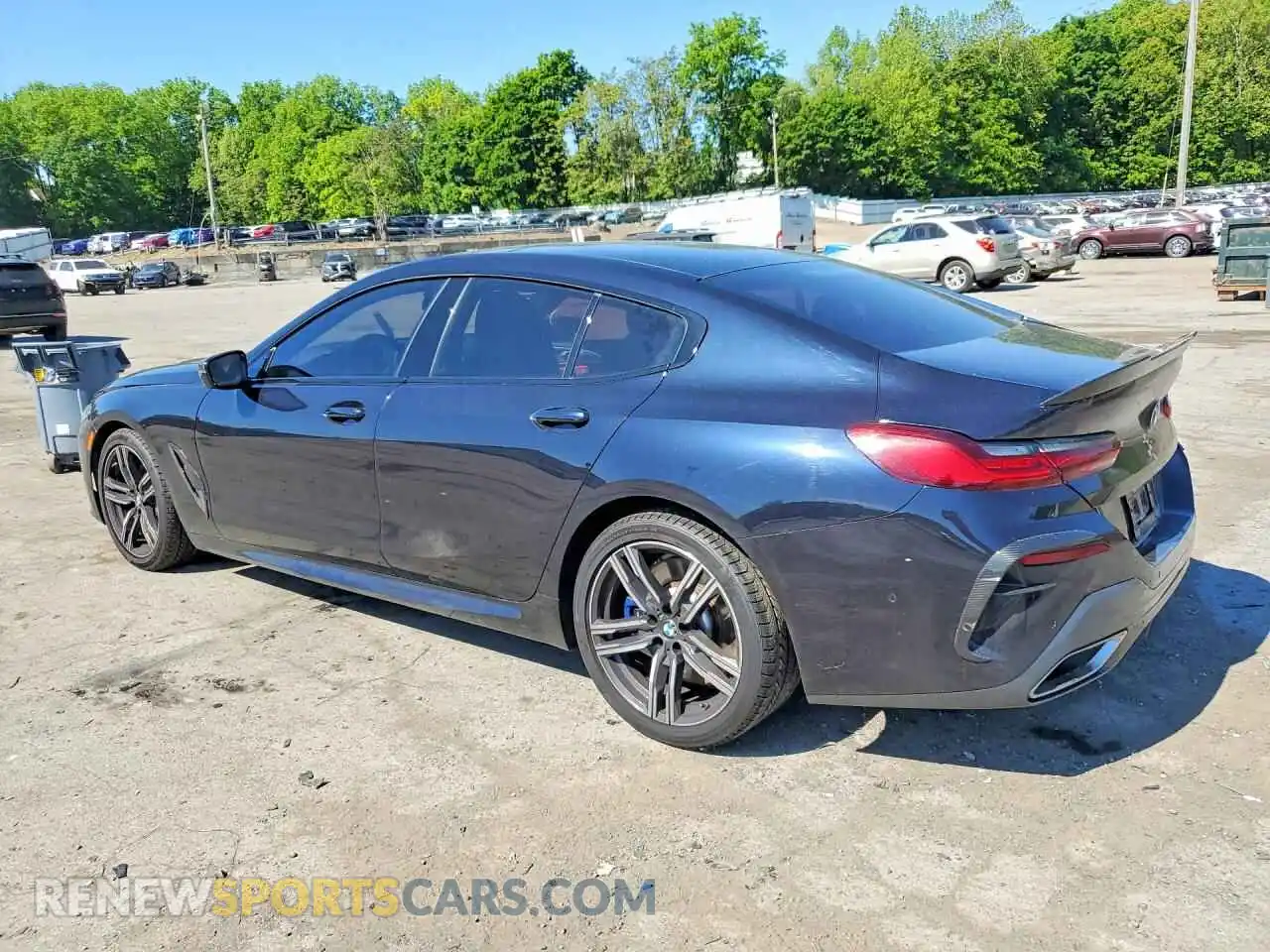 2 Photograph of a damaged car WBAGV4C01NCJ13106 BMW 8 SERIES 2022