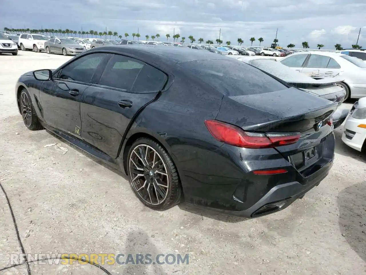2 fotografías del automóvil dañado WBAGV2C09PCN00848 BMW 8 SERIES 2023