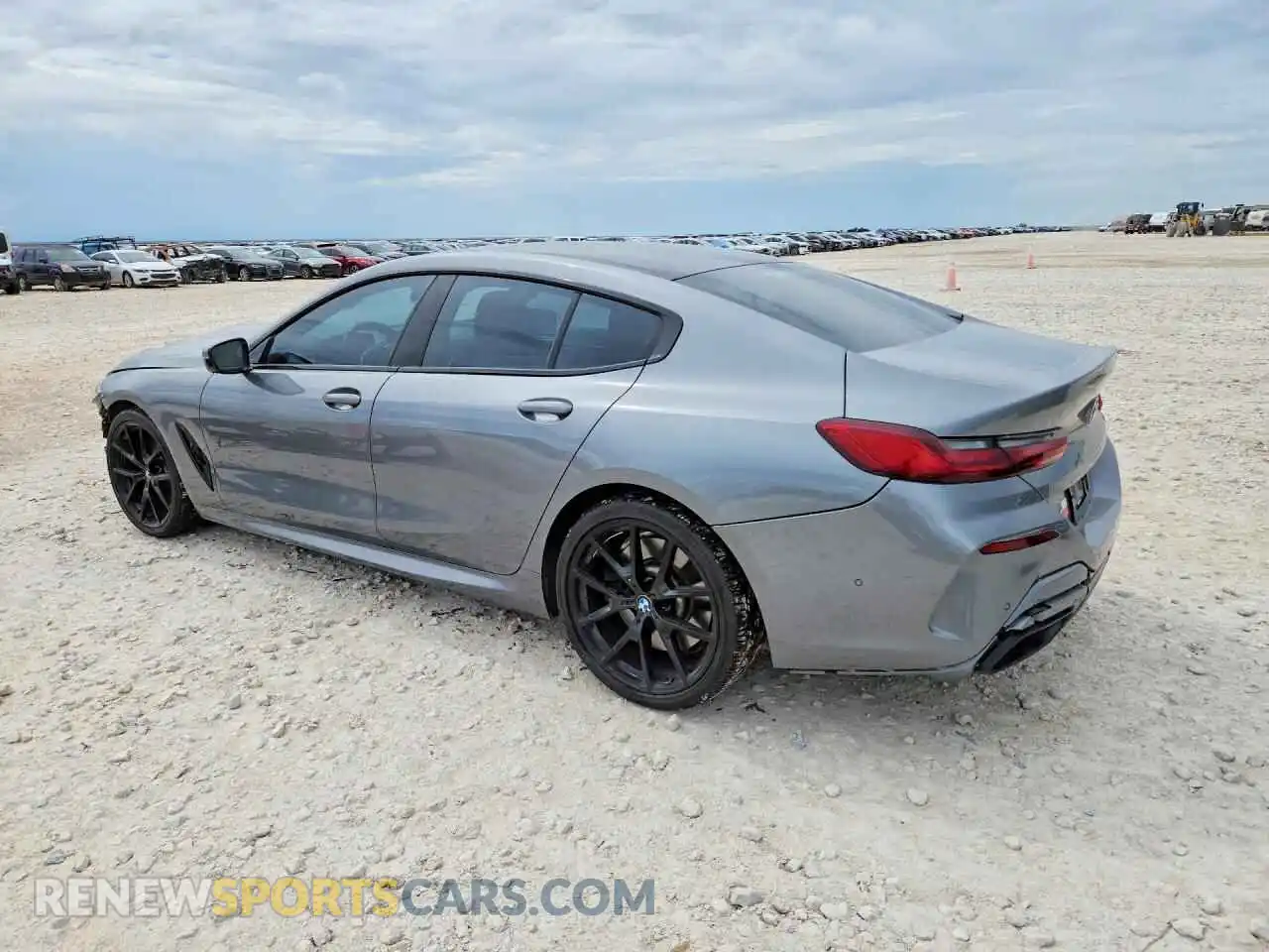 2 Фотография поврежденного автомобиля WBAGV2C0XPCL13473 BMW 8 SERIES 2023