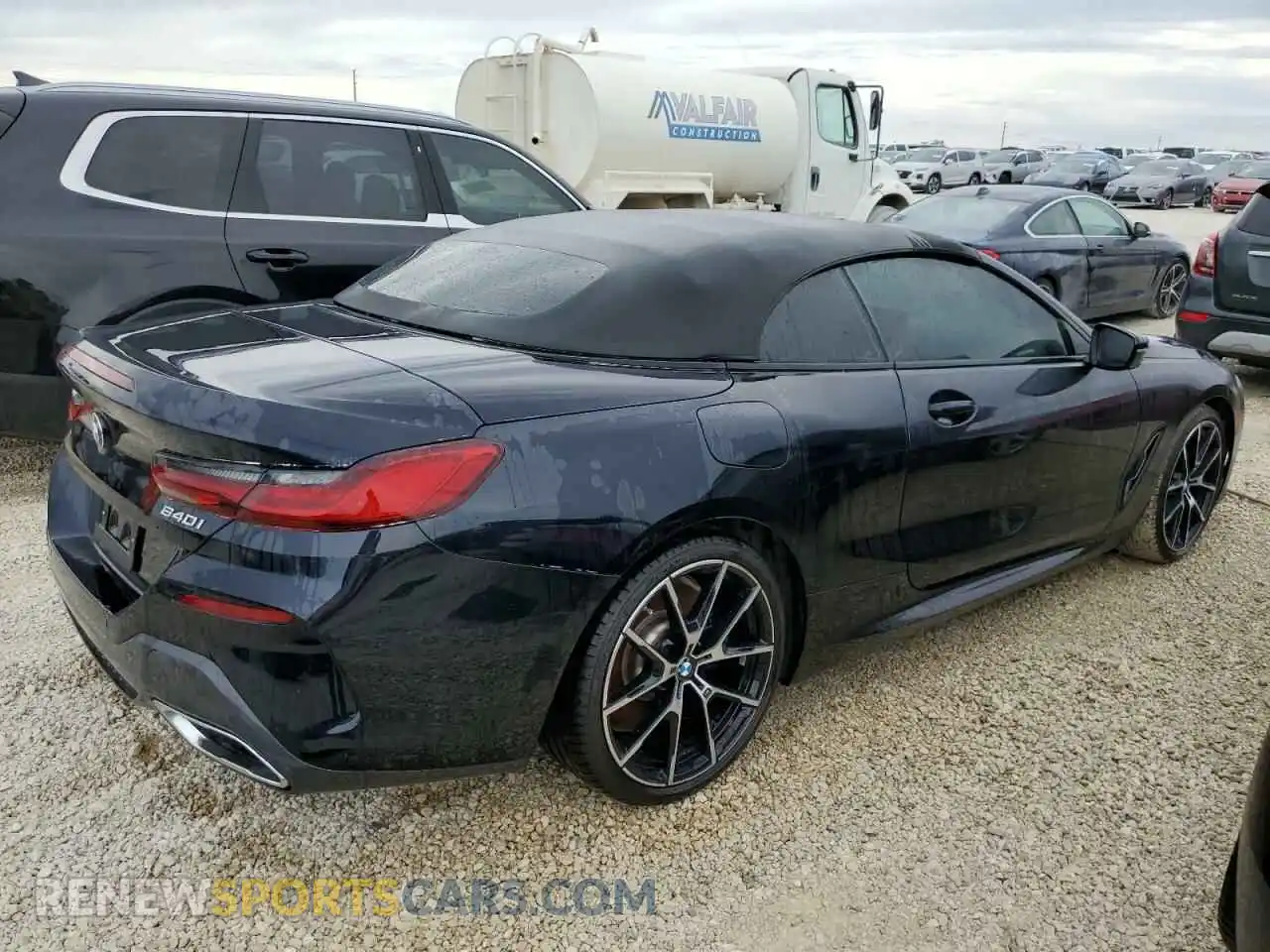 3 Photograph of a damaged car WBADZ2C01RCP02318 BMW 8 SERIES 2024