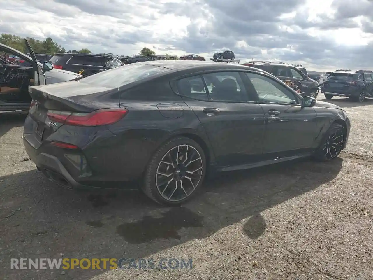3 Фотография поврежденного автомобиля WBAGV4C01RCS01112 BMW 8 SERIES 2024