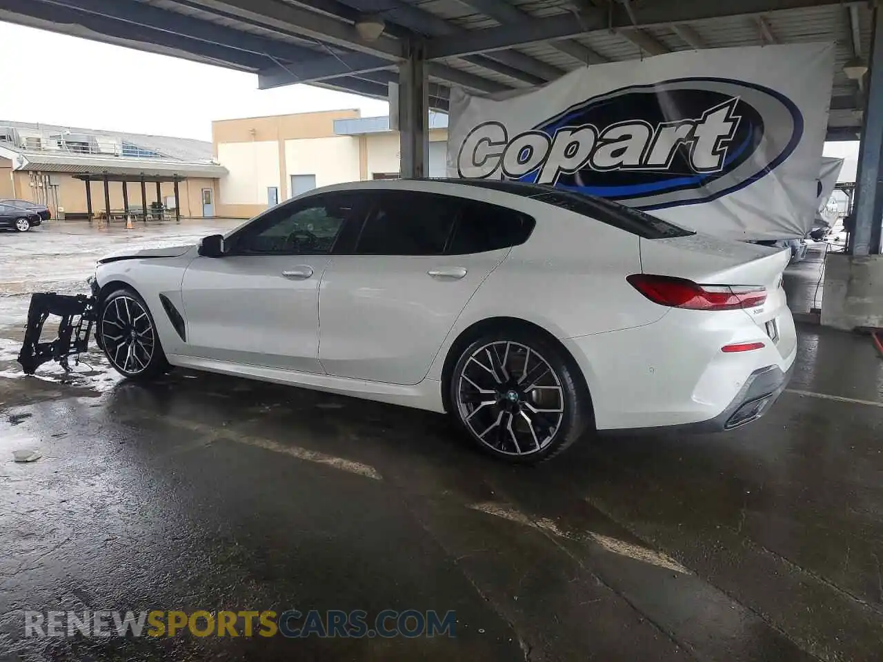 2 Фотография поврежденного автомобиля WBAGV4C03RCR23133 BMW 8 SERIES 2024