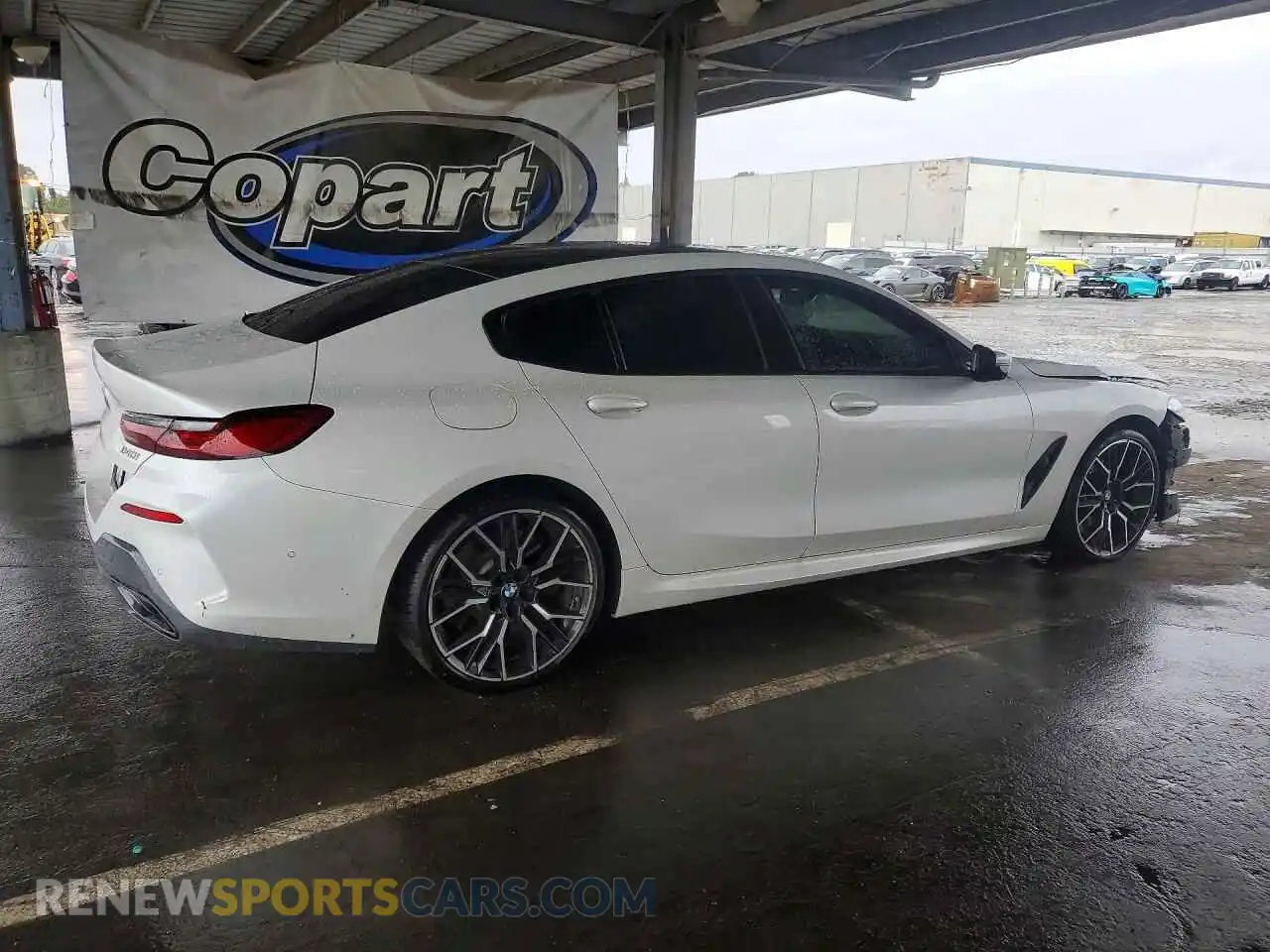 3 Фотография поврежденного автомобиля WBAGV4C03RCR23133 BMW 8 SERIES 2024