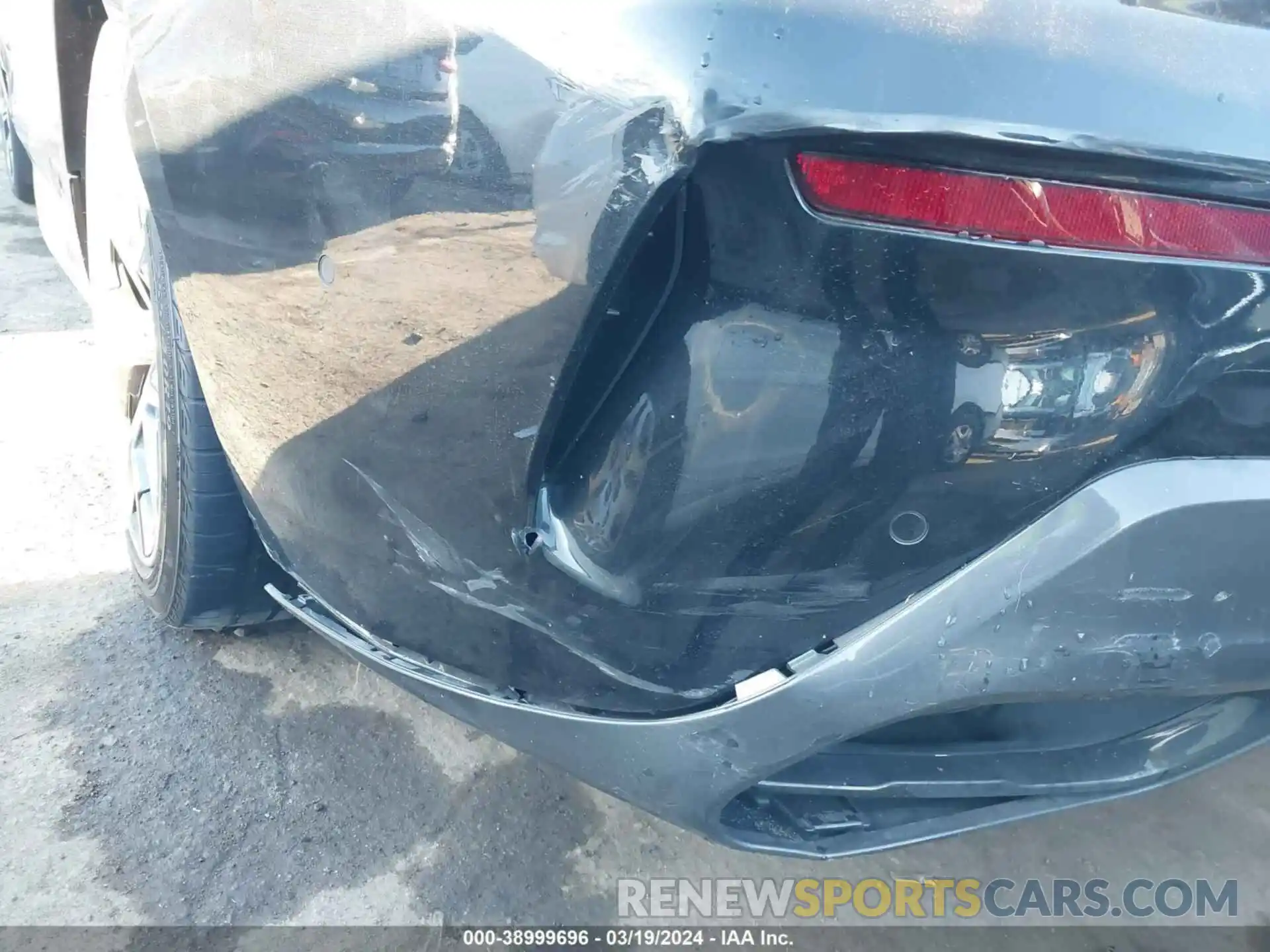 6 Photograph of a damaged car WBAAE2C05MCF23371 BMW 840I 2021