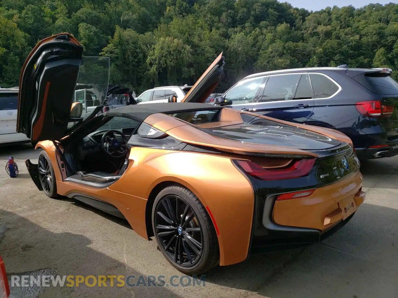 3 Photograph of a damaged car WBY2Z6C56KVB83047 BMW I SERIES 2019