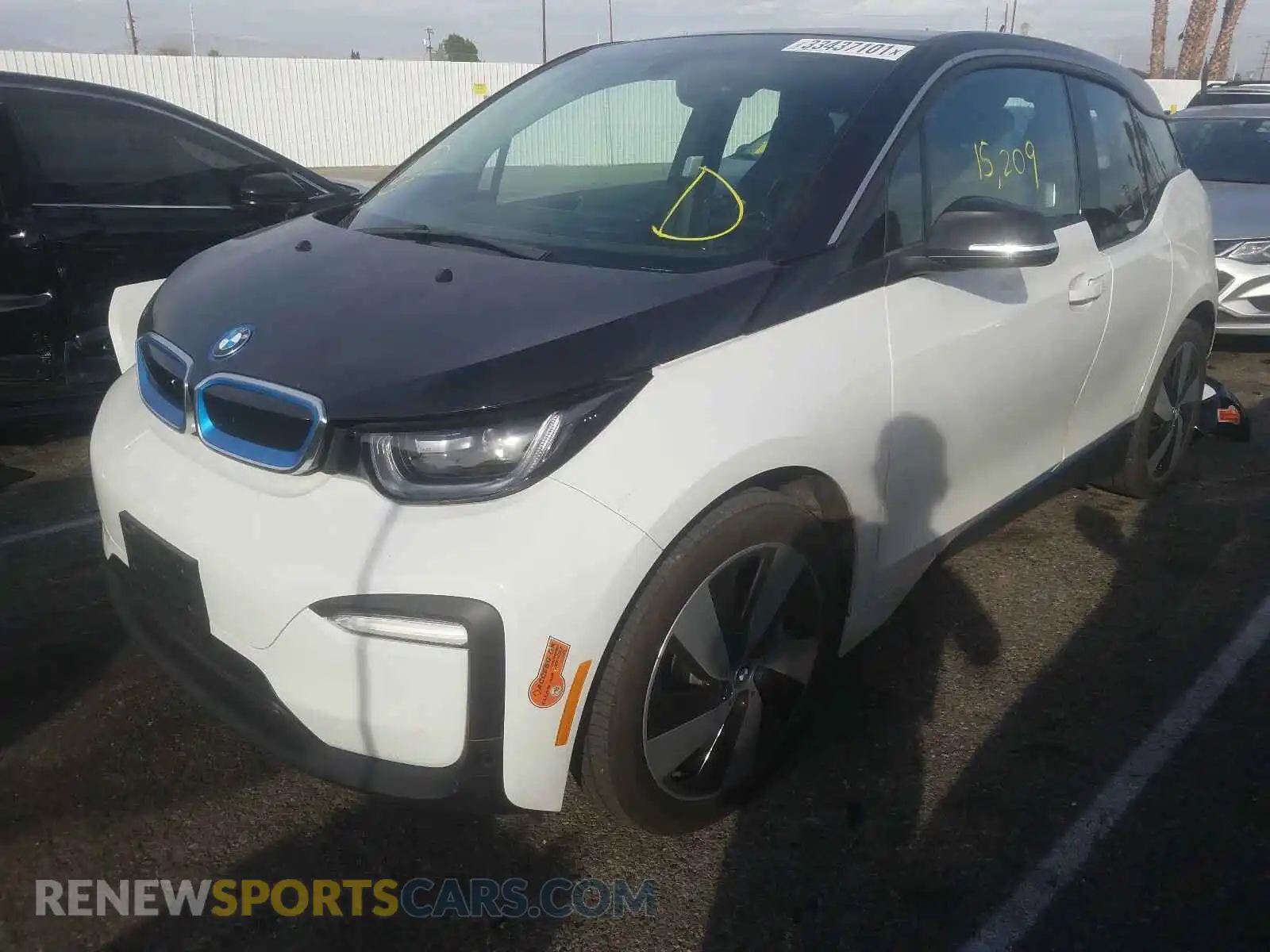 2 fotografías del automóvil dañado WBY8P4C52K7E36339 BMW I SERIES 2019
