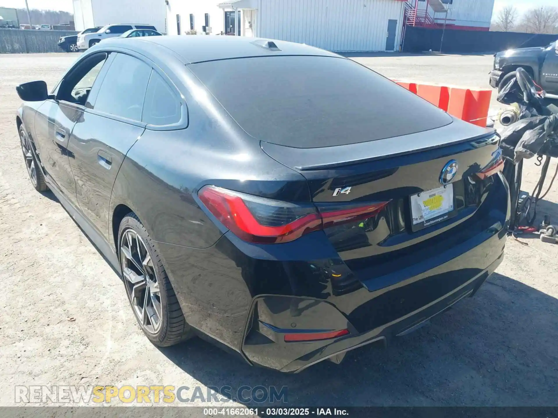 3 Photograph of a damaged car WBY73AW04NFM88620 BMW I4 2022