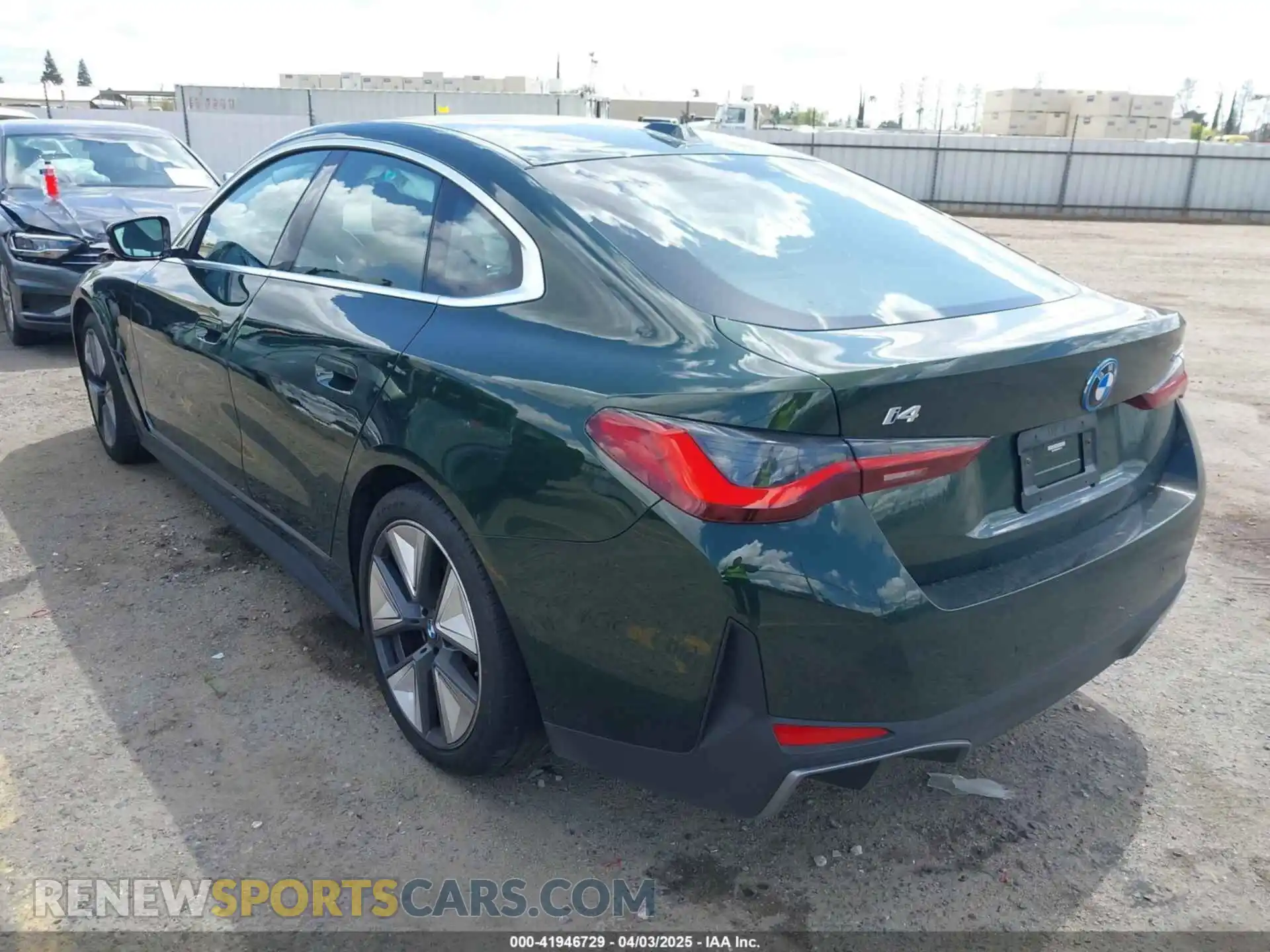 3 Фотография поврежденного автомобиля WBY73AW00PFN91715 BMW I4 2023