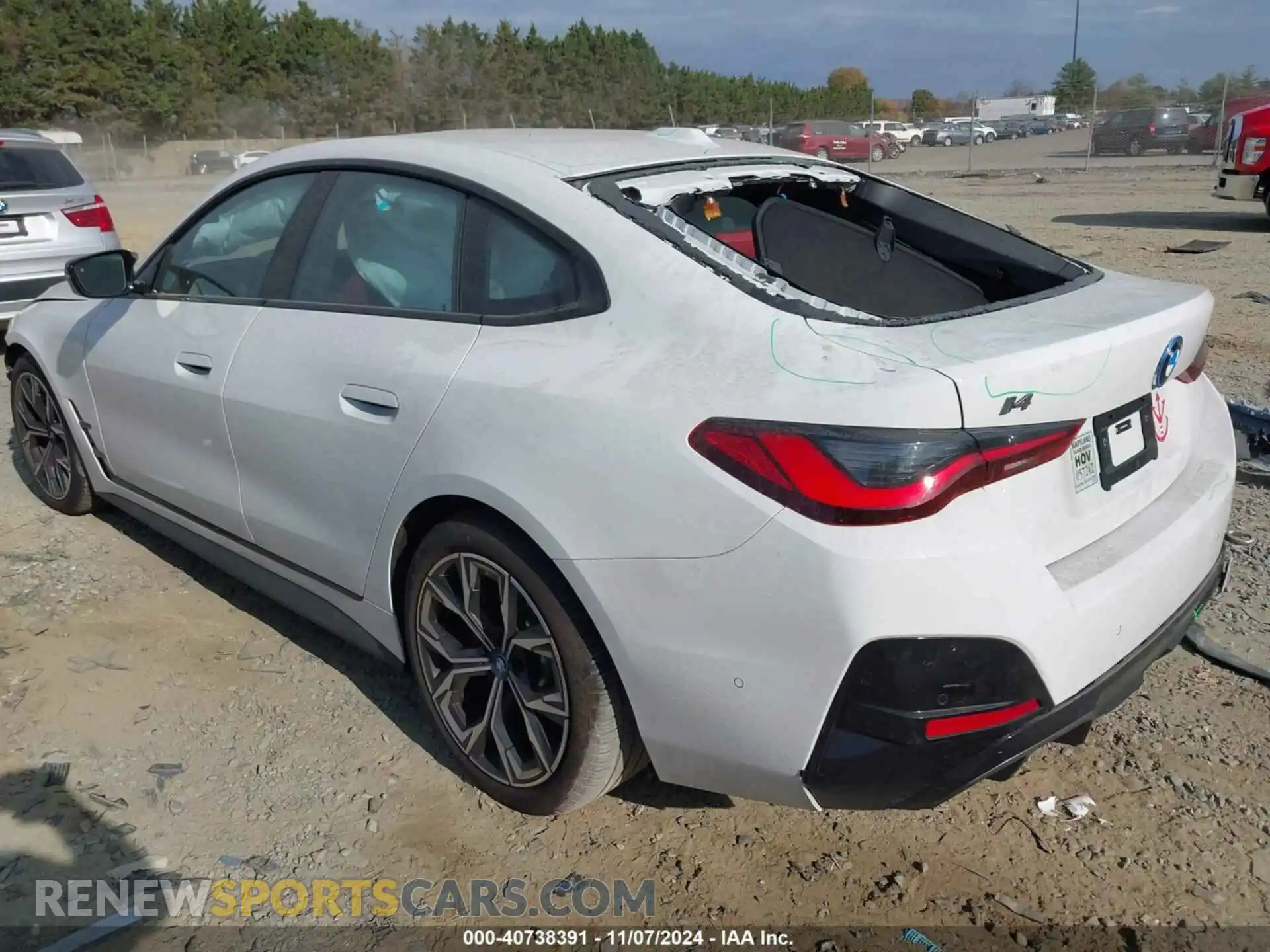 3 Photograph of a damaged car WBY33AW0XRFS32180 BMW I4 2024
