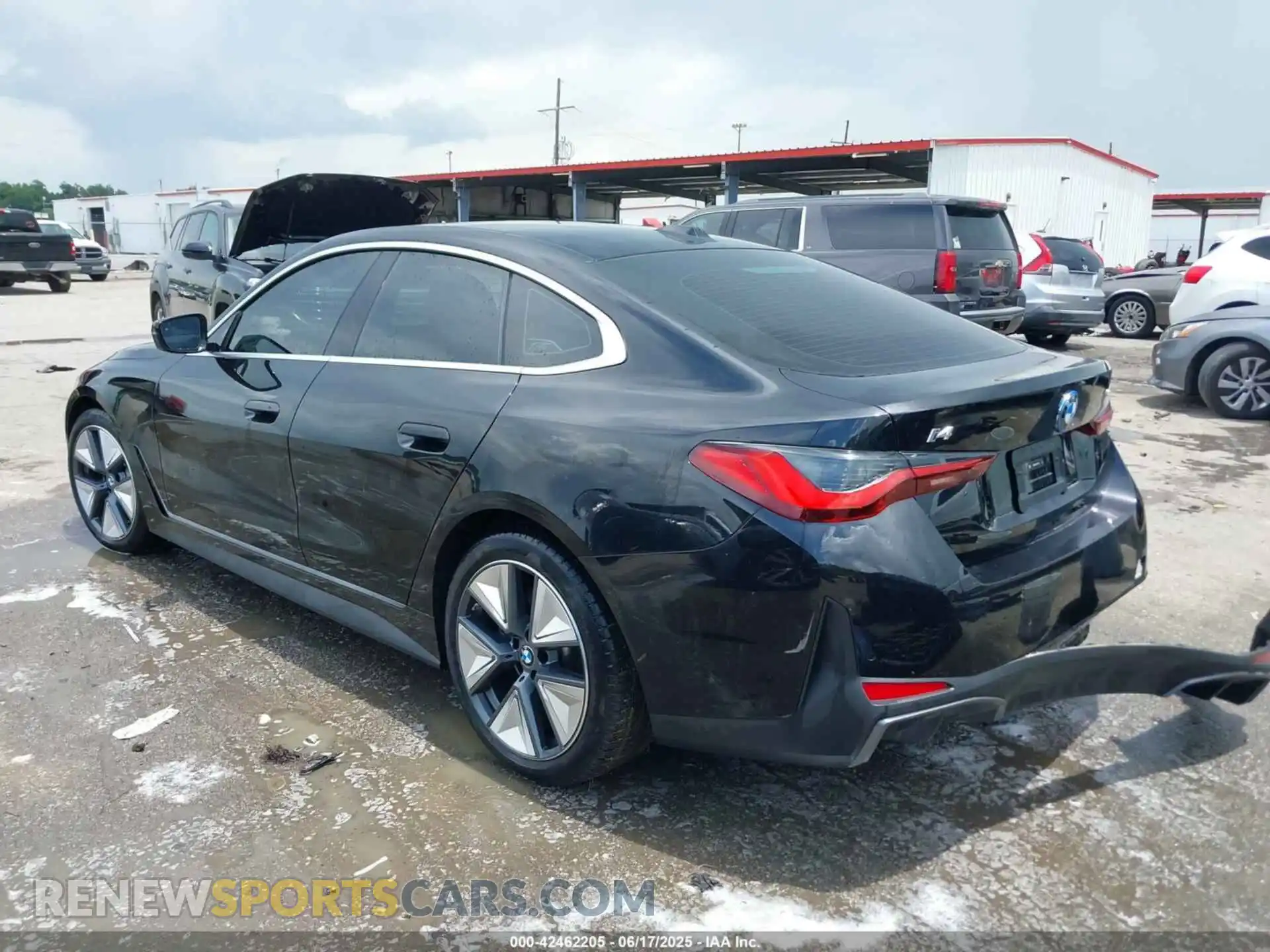 3 fotografías del automóvil dañado WBY23HD0XSFT90046 BMW I4 2025
