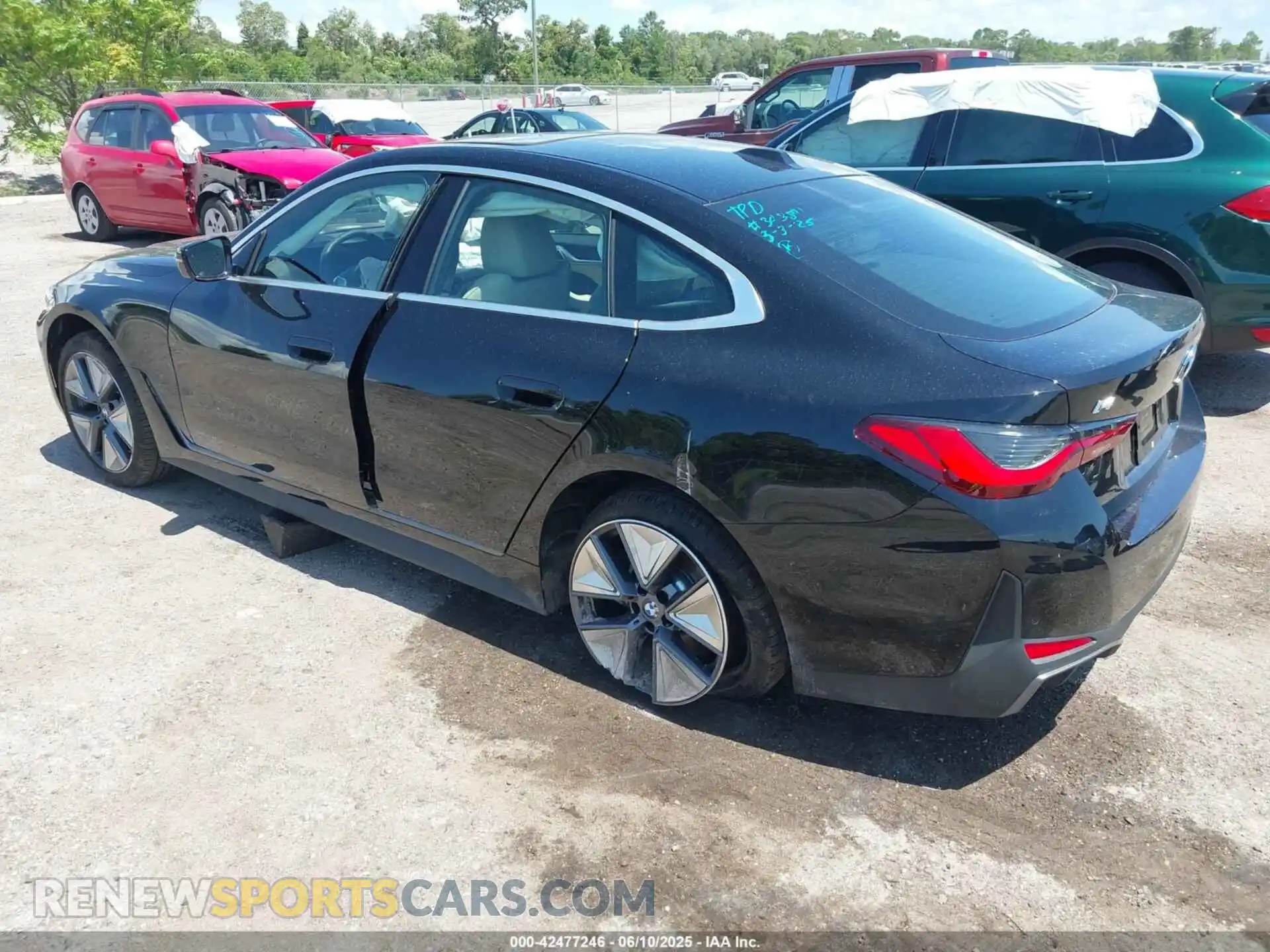 3 fotografías del automóvil dañado WBY23HD0XSFU69507 BMW I4 2025