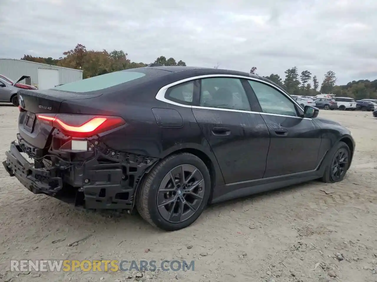 3 Photograph of a damaged car WBY73AW04NFN08123 BMW I4 EDRIVE 2022