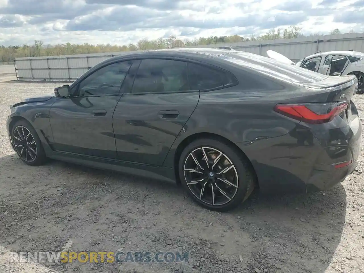 2 Photograph of a damaged car WBY73AW0XNFN24164 BMW I4 EDRIVE 2022