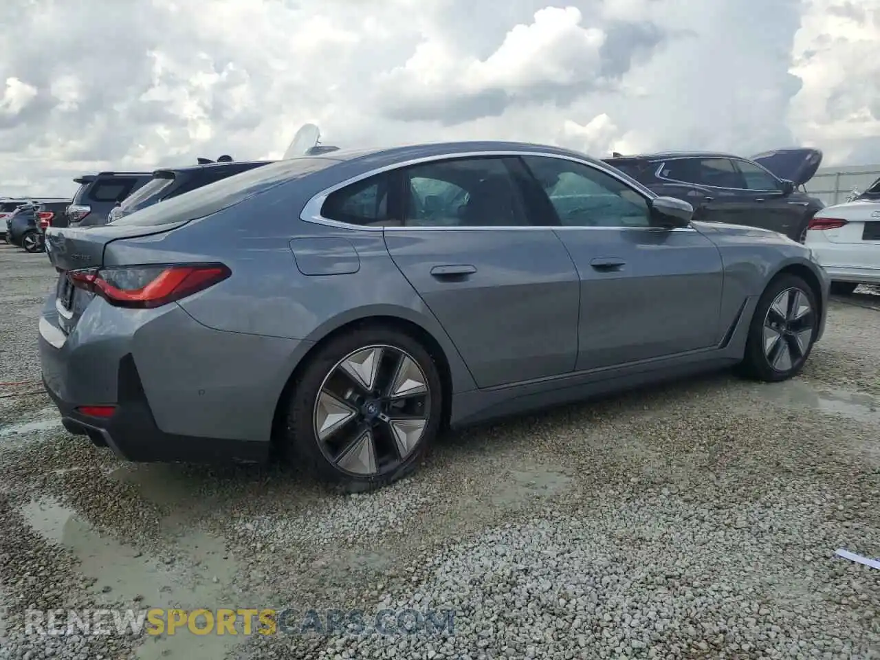 3 fotografías del automóvil dañado WBY43AW00RFS51292 BMW I4 EDRIVE 2024